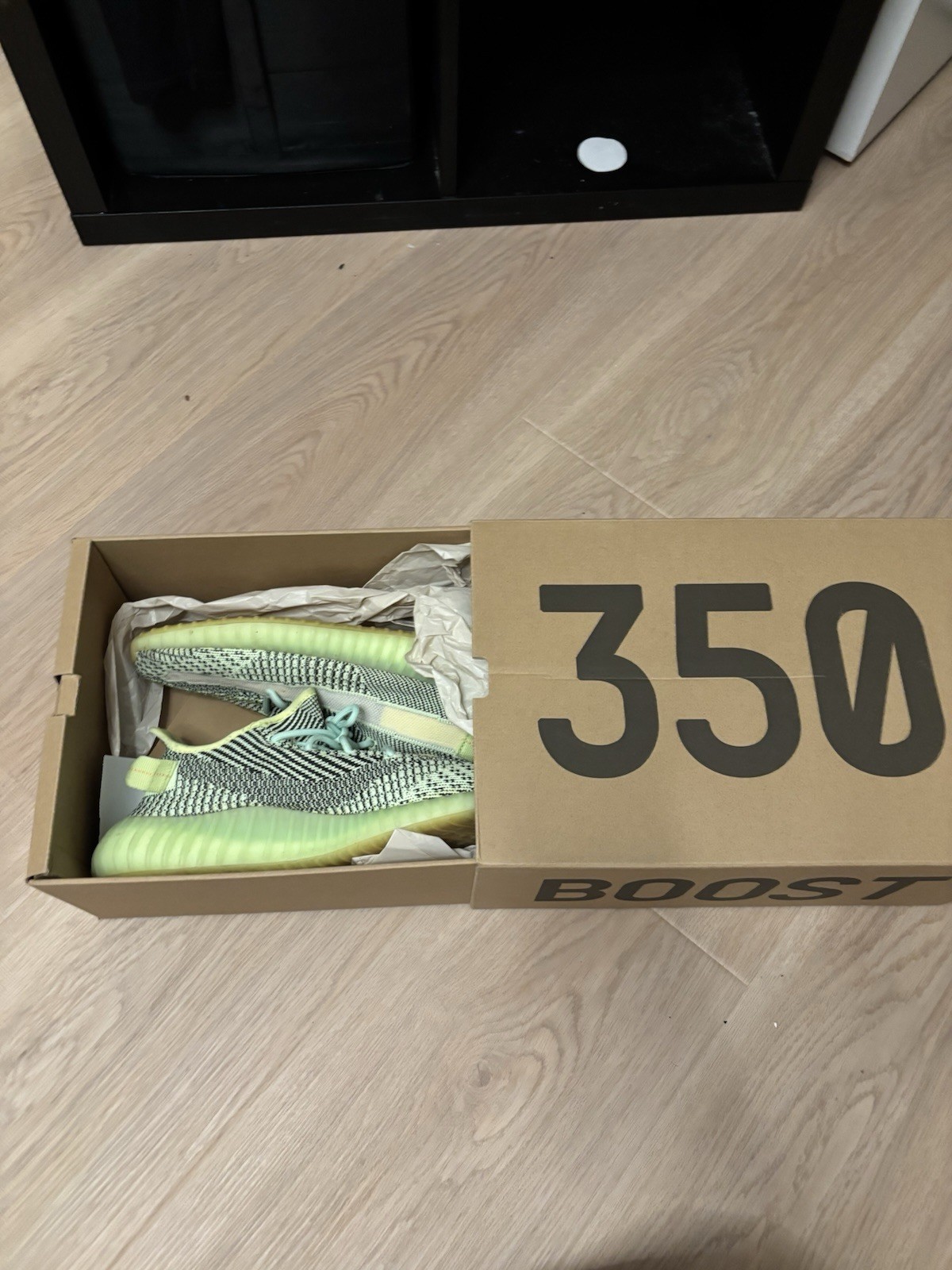 adidas Yeezy Boost 350 V2 Carbon Low Top Primeknit Sneaker FZ5000 2020
