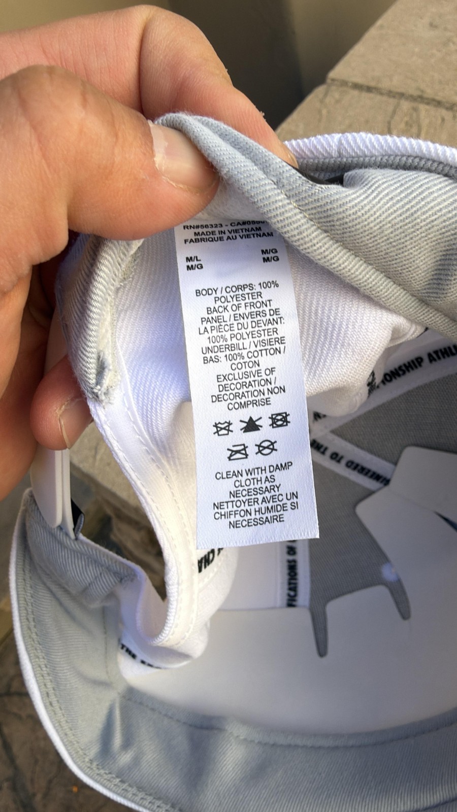 M/L Nike Pro Hat Cap Snapback Structured White Black FB5380-100 Dri-Fit Futura