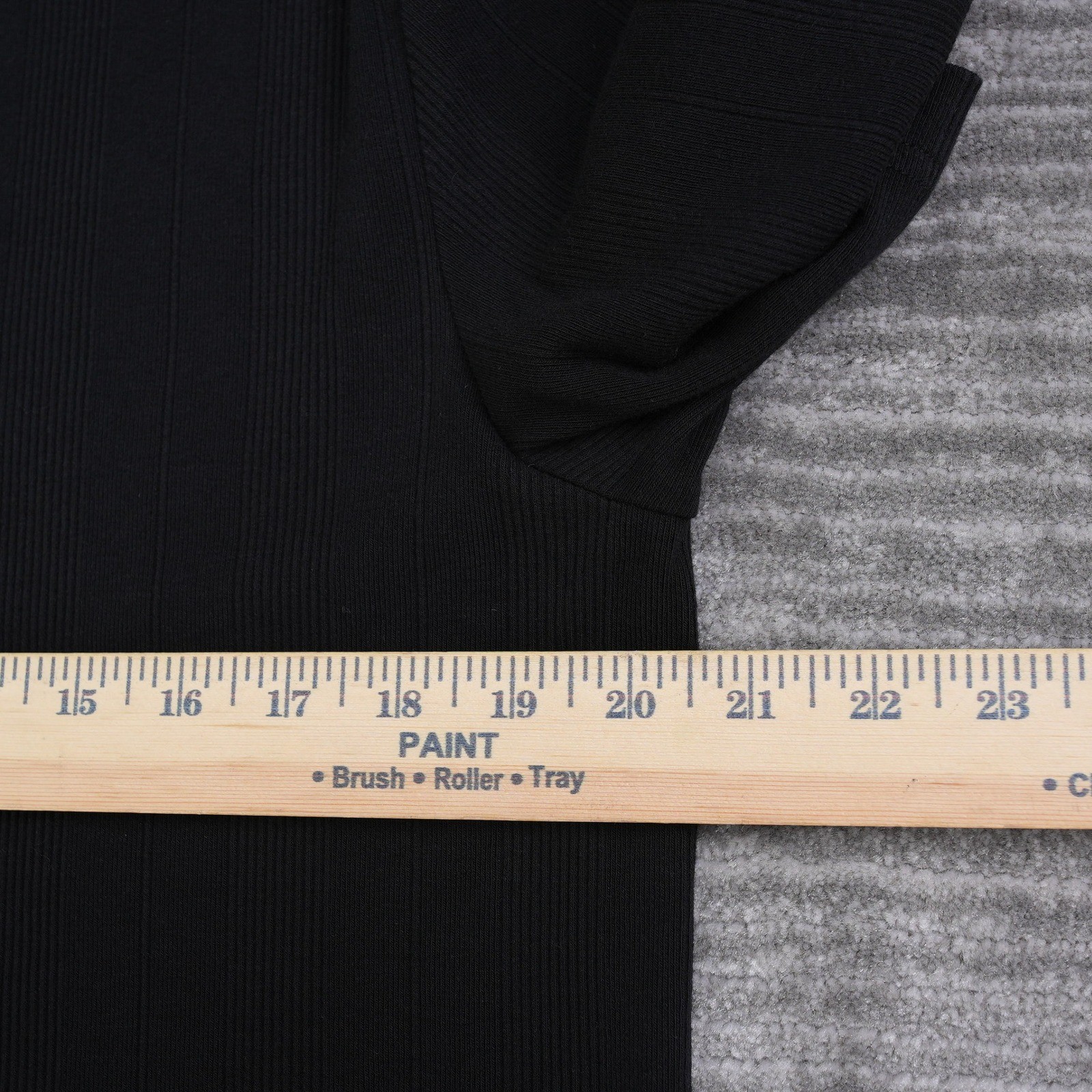 Banana Republic Mens Tall M Black Ribbed Knit Short Sleeve Johnny Collar Polo