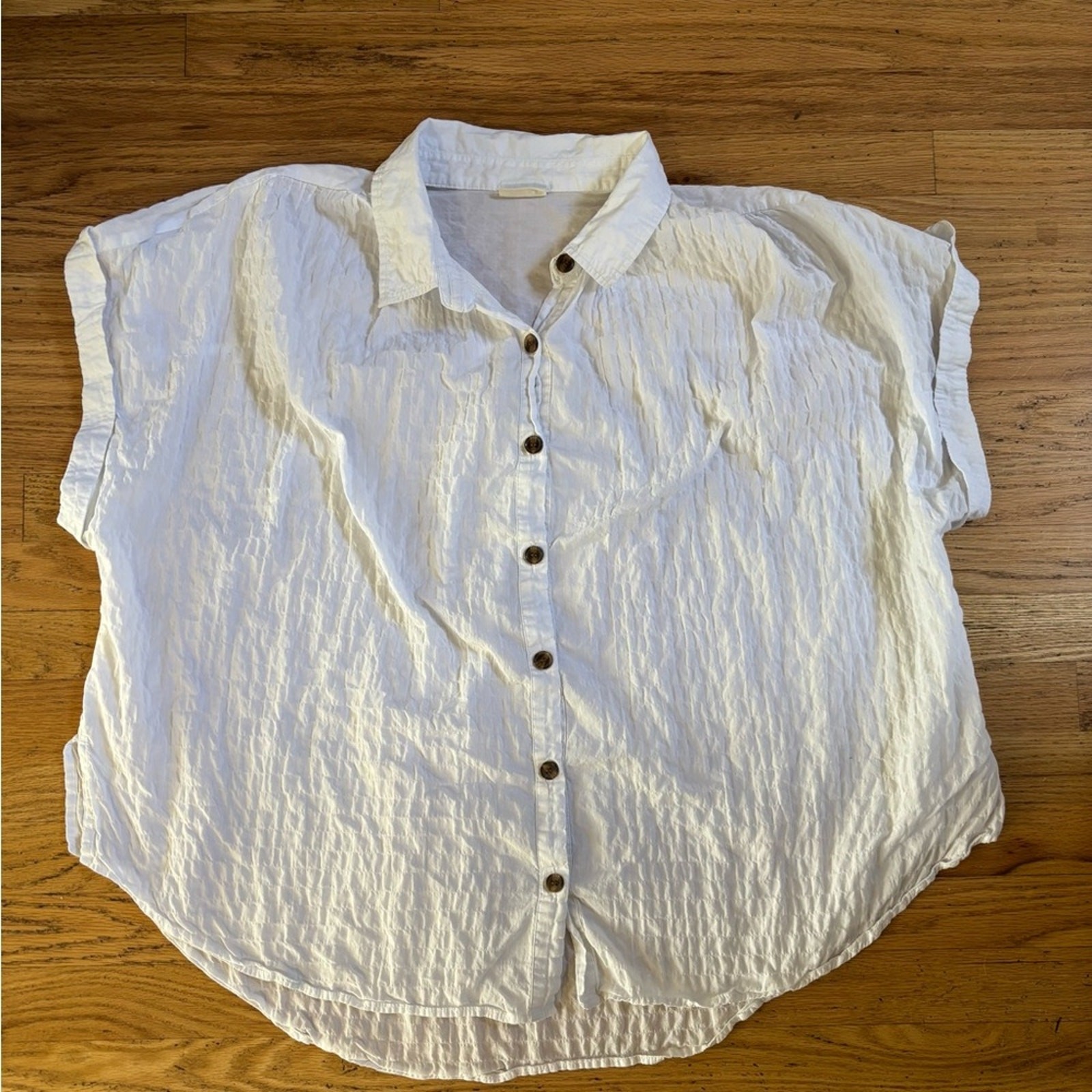 a.n.a White Button-Up Women’s Top Shirt 3X