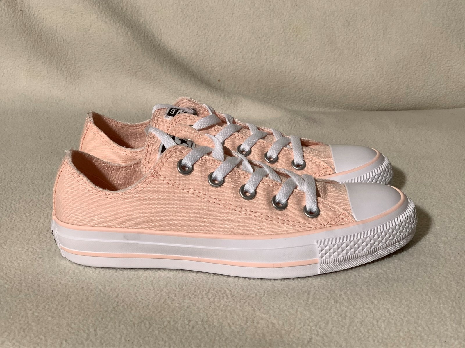 CONVERSE ALL STAR CORAL / WHITE SNEAKERS WOMENS SIZE 6 / UK 4 / MENS SIZE 5