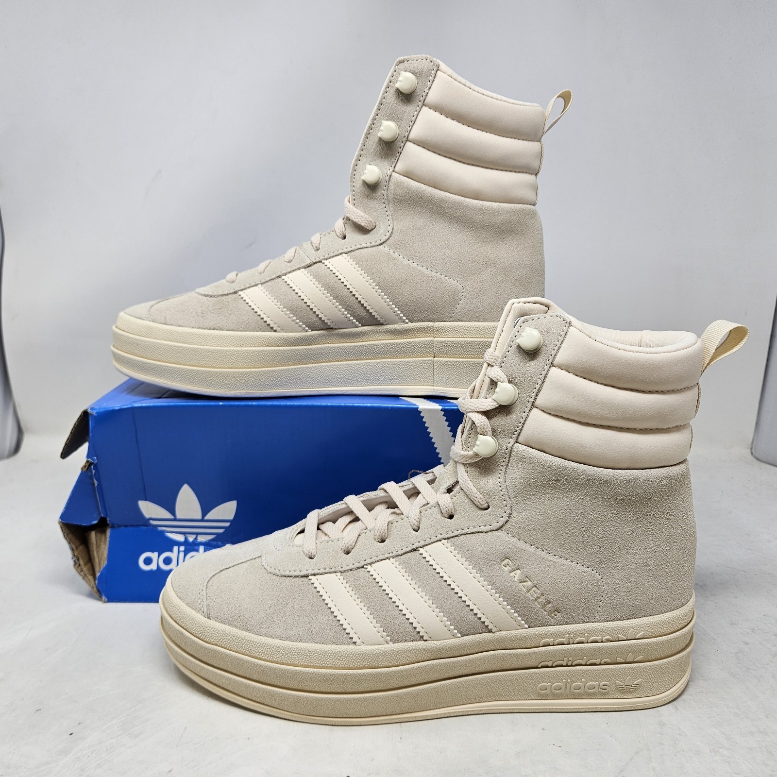 Adidas Wmns Gazelle Boot ‘Wonder White’ / ID6984 / Womens Size 8.5 – Damaged Box