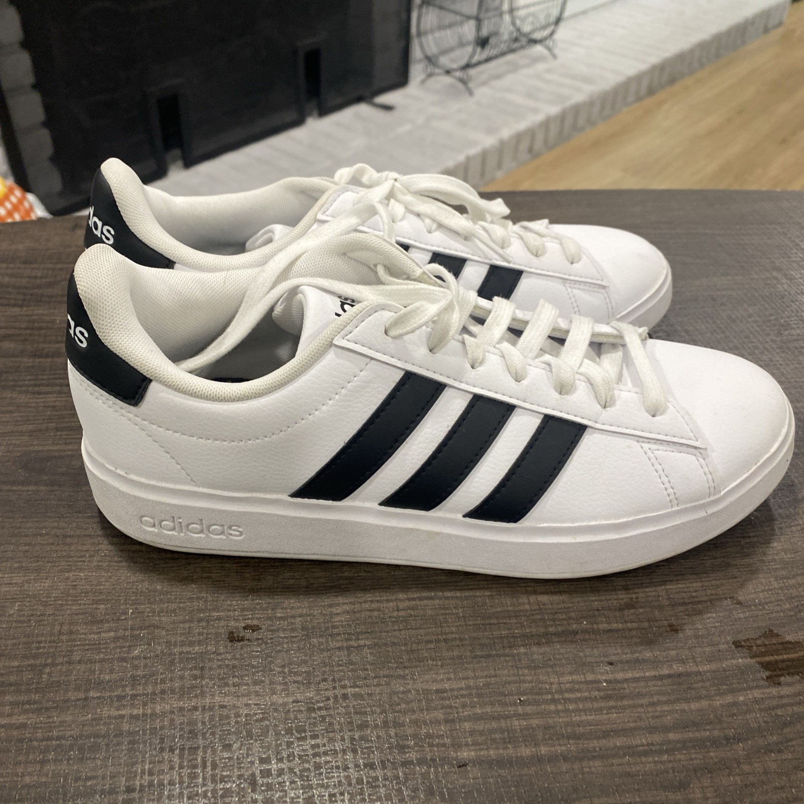 Size 8.5- Adidas Grand Court 2.0 White Legend Ink