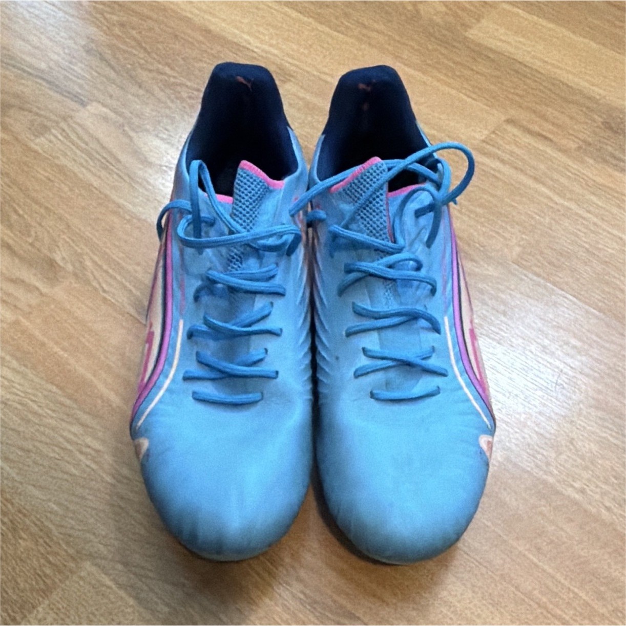 PUMA King Ultimate Men’s Soccer Cleats (Luminous Blue-Poison Pink-Blazing)