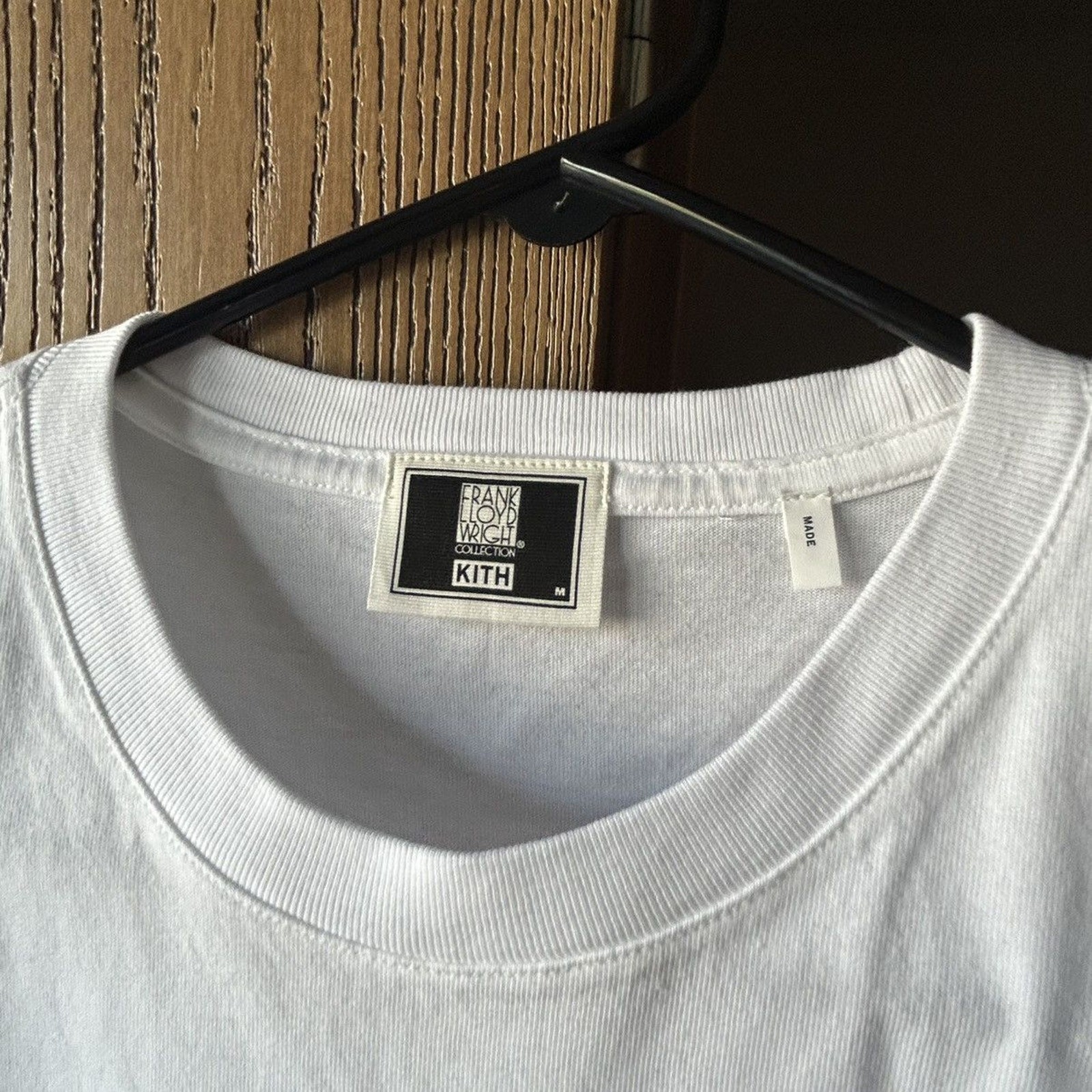FRANK LLOYD WRiGHT FOUNDATiON BOX LOGO TEE WHiTE KiTH RONNiE FiEG ARCHiTECTURE