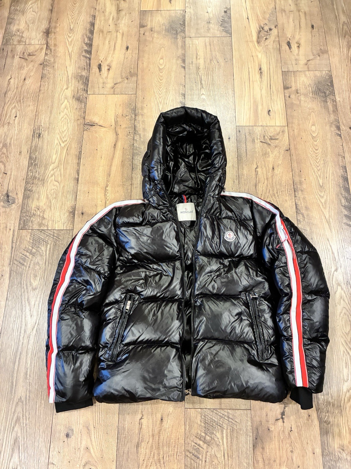 Moncler Women’s Black Hooded Puffer Down Jacket Size 3 Full Zip MISSING A ZIPPER
