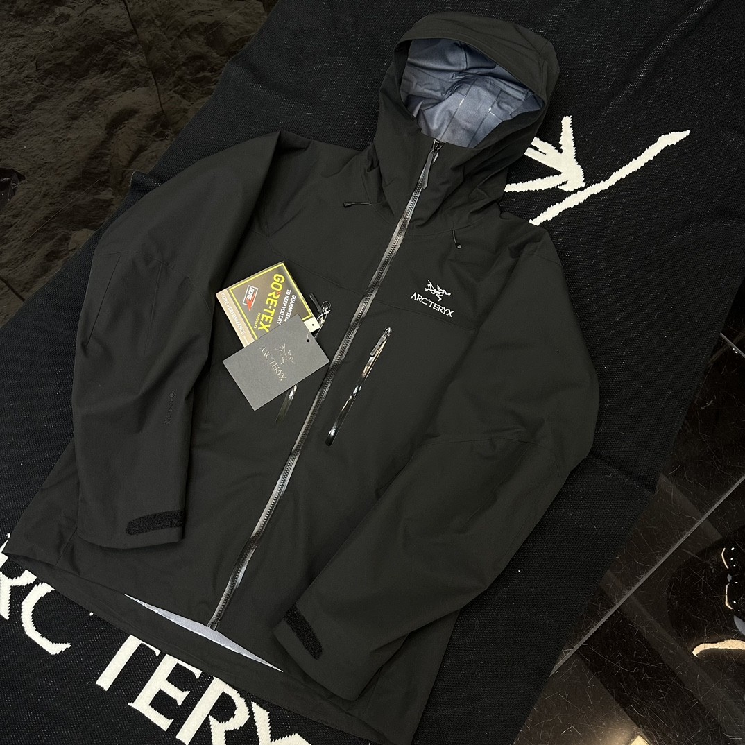 Arcteryx Alpha SV winter Jacket Men’s Black Size XL new