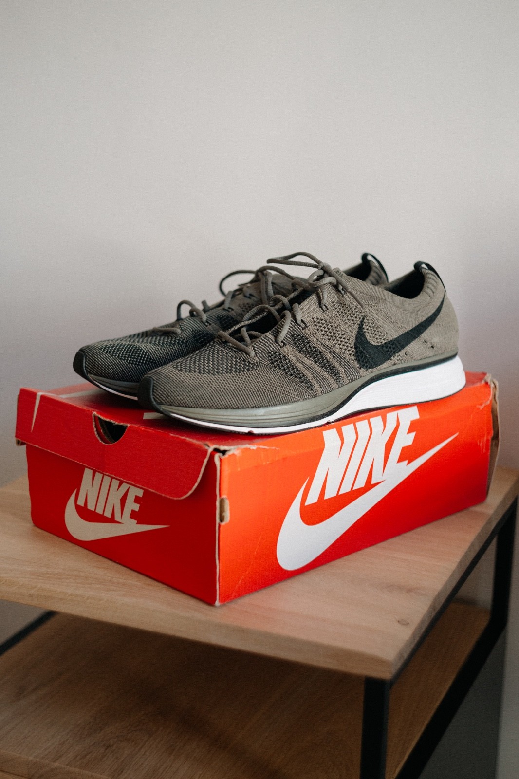 Nike Flyknit Trainer Medium Olive 2017