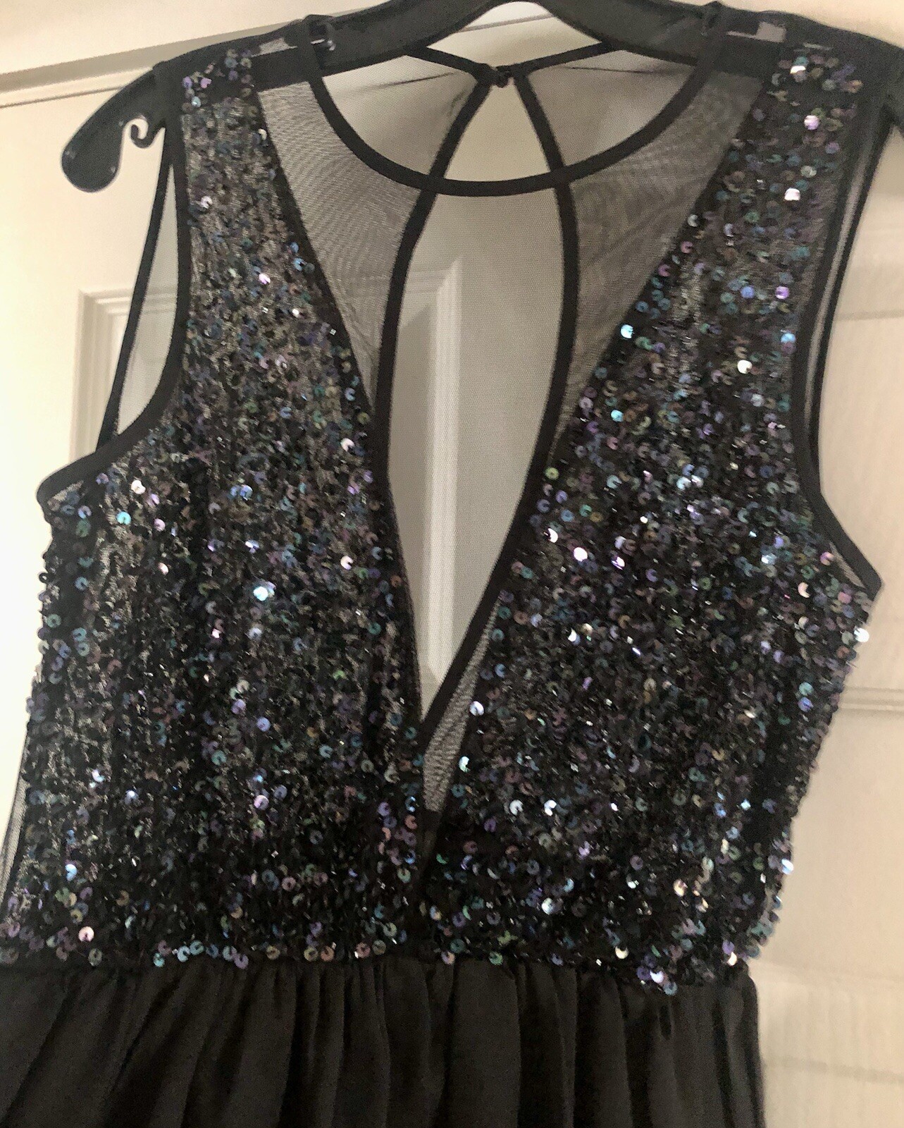 NWOT Forever 21 Vintage Old Money Mob Wife Glam Sequin Plunge Front/Back Size S