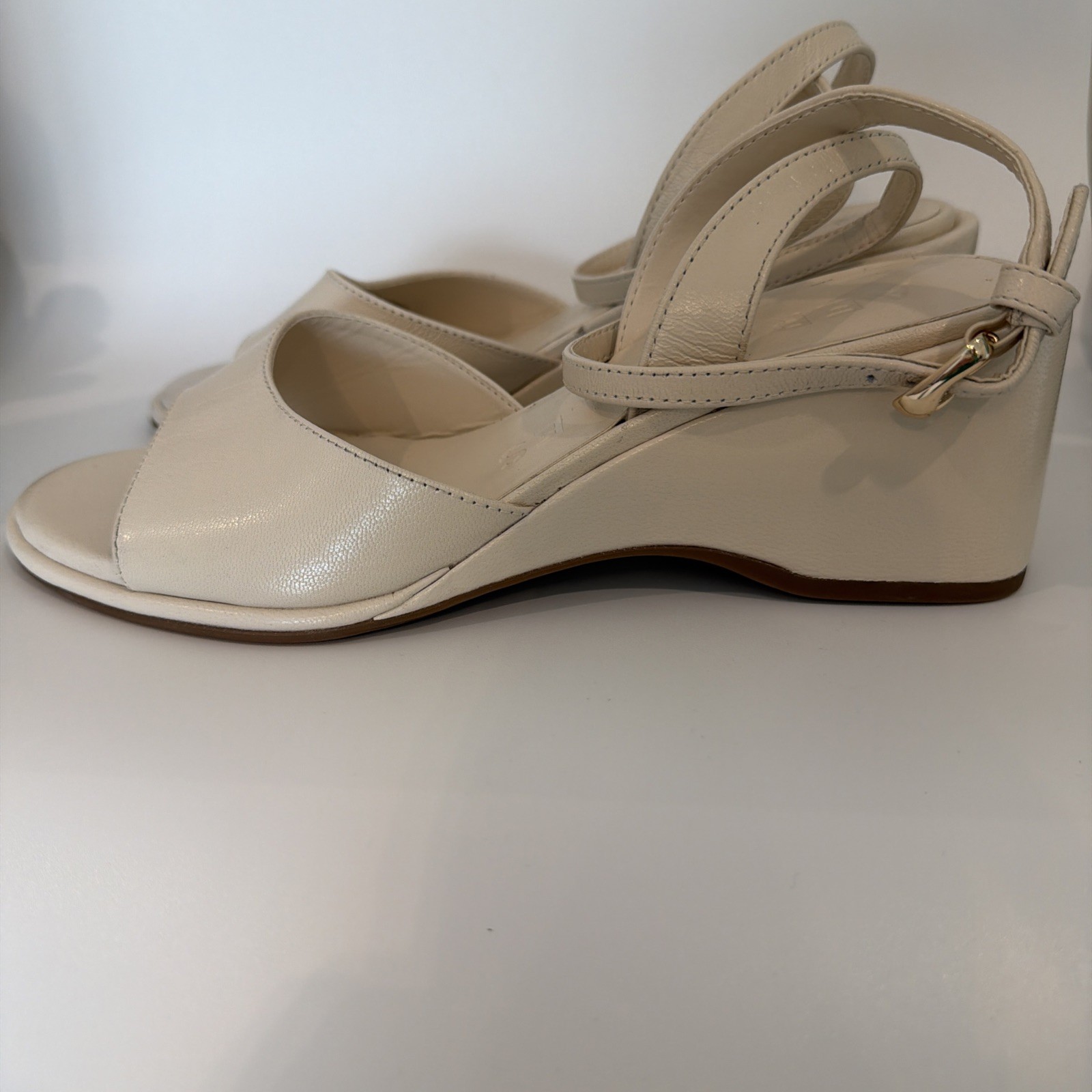 Aerosoles Sz 8 M Nixon Cream Leather Sandals Wedge Strappy Comfort Dressy NWOB
