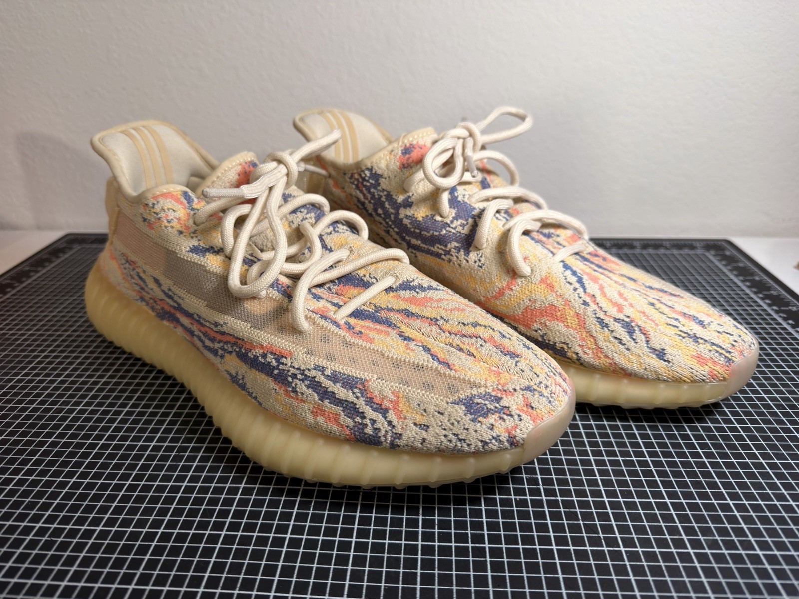 adidas Yeezy Boost 350 V2 MX Oat Beige Primeknit Low Top Sz 10 VNDS Sneakers