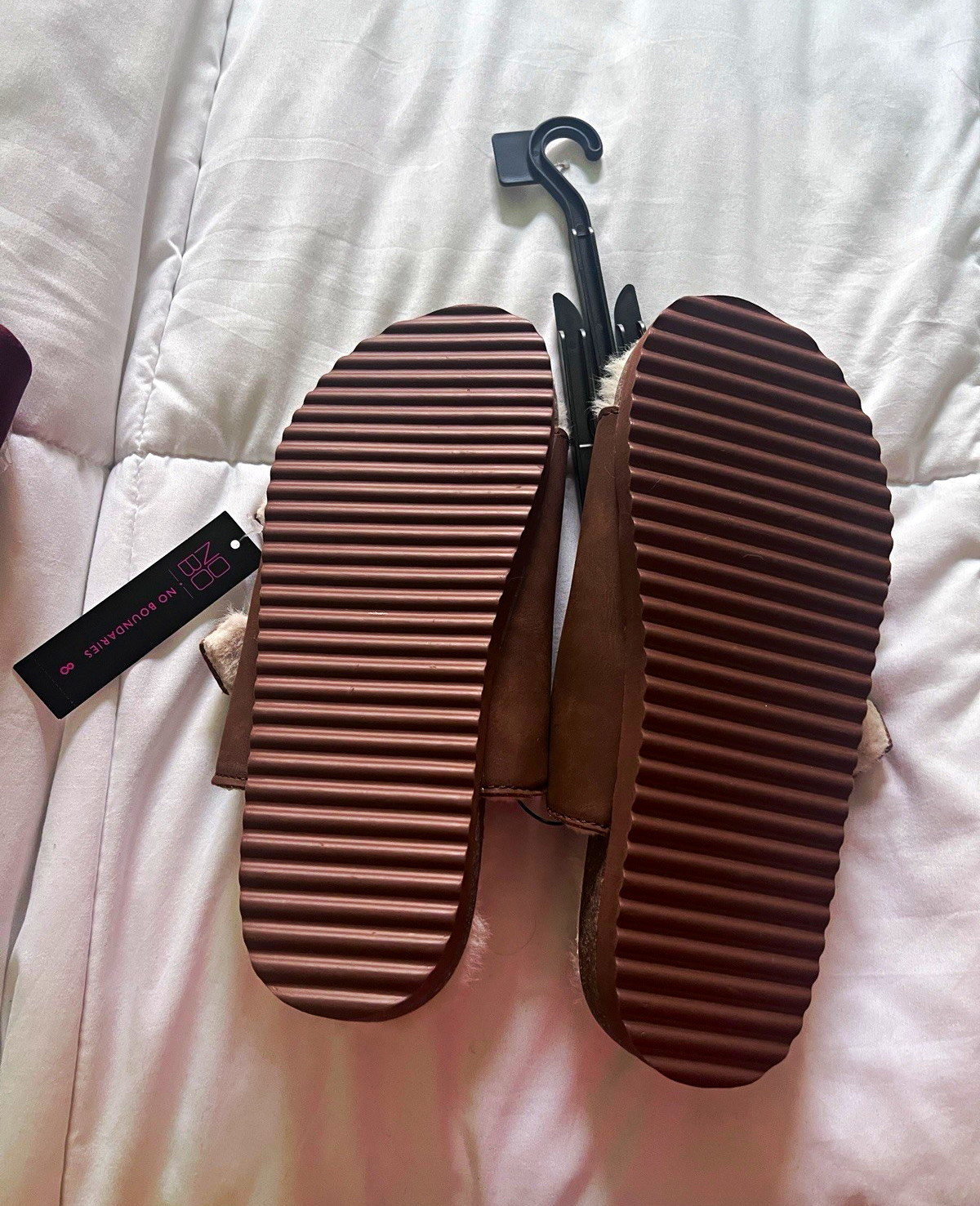 No Boundaries Women’s Brown Suede Faux Fur Slide Sandals Double Buckle 8