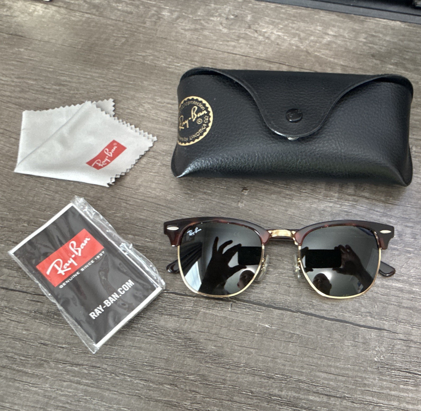 Ray-Ban Clubmaster RB3016 W0366 Brown/Gold Frame Green Tinted Glass 140mm