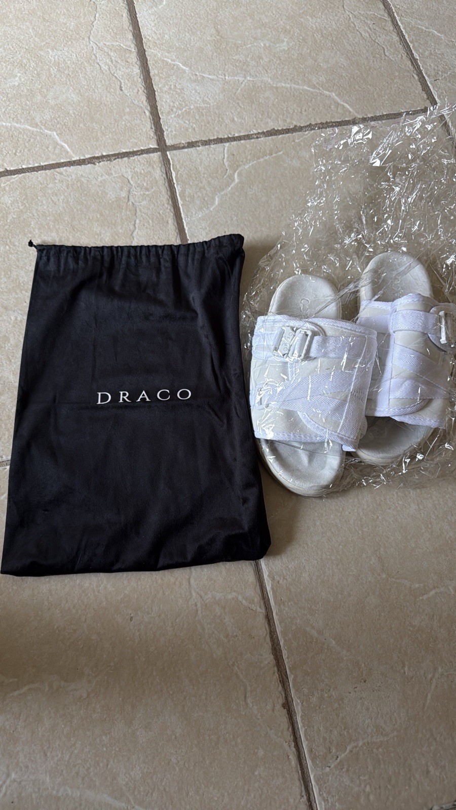 DRACO Men’s White Slide Sandals Nubuck Buckle Adjustable Strap Logo (size 7-8)