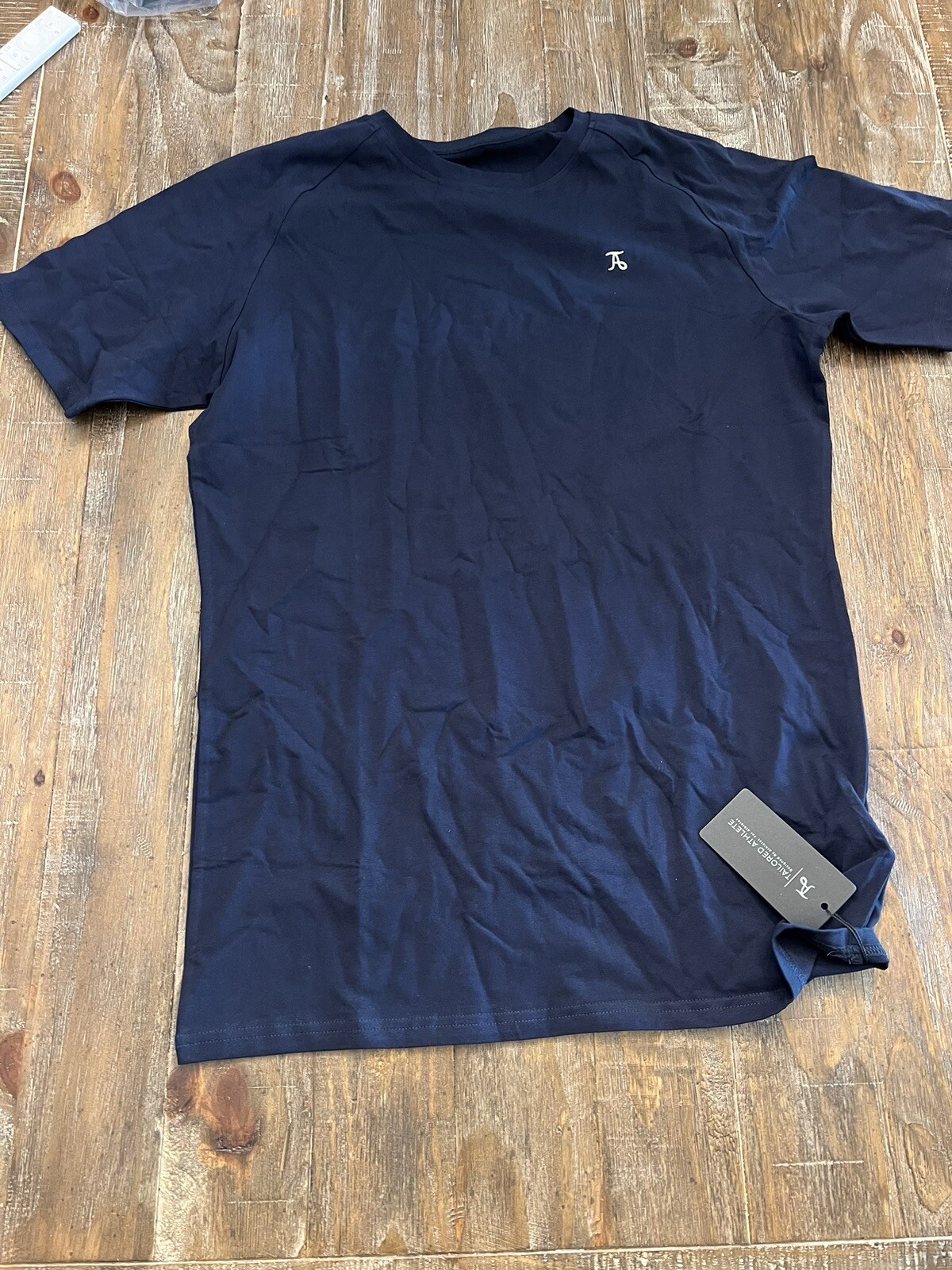 Tailored Athlete Athletic Fit Essential T-Shirt in True Navy L
