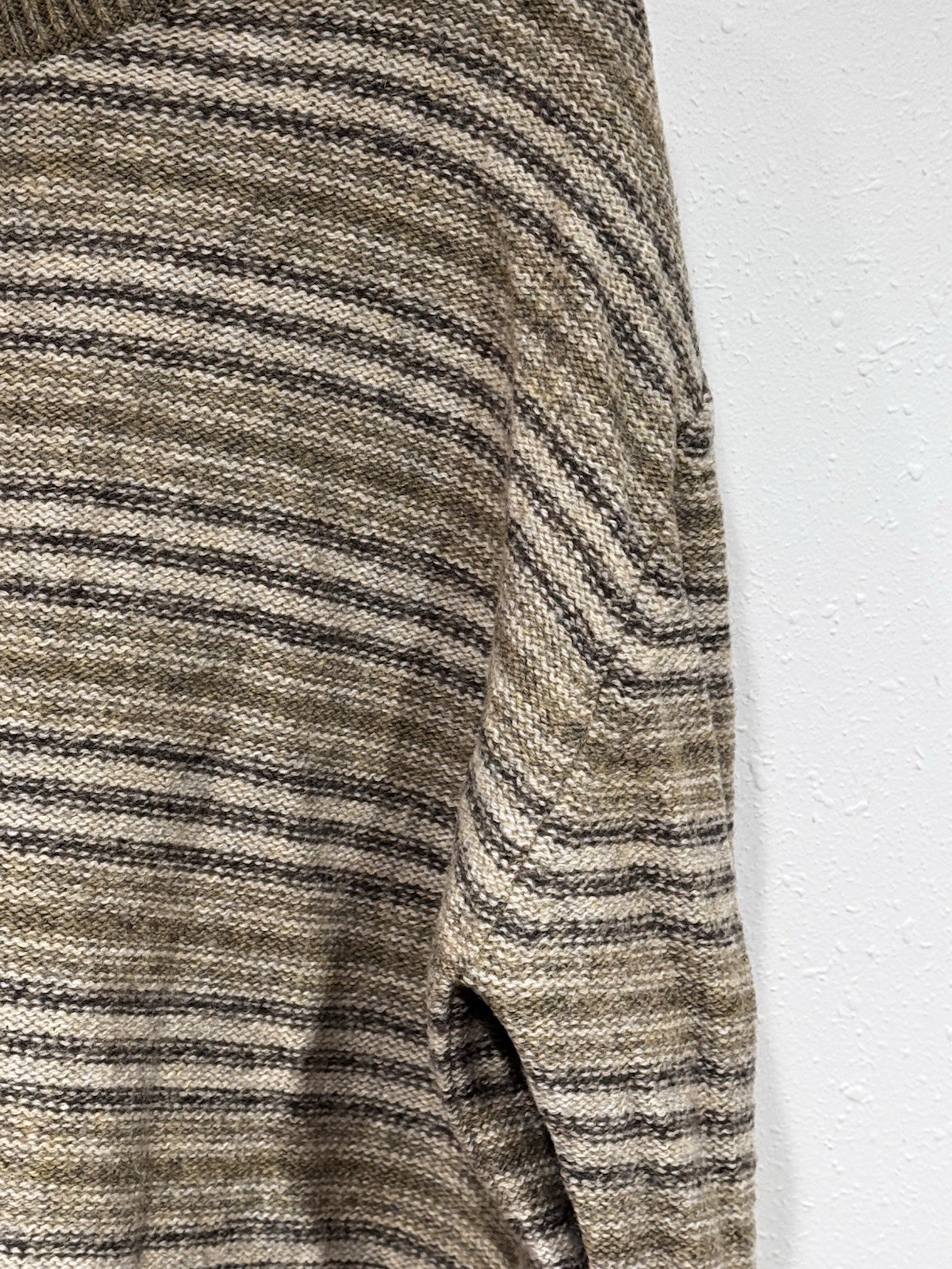 Vintage Mens Woolrich Wool Blend Sweater Khaki Tan 9028 Stripe XL A1