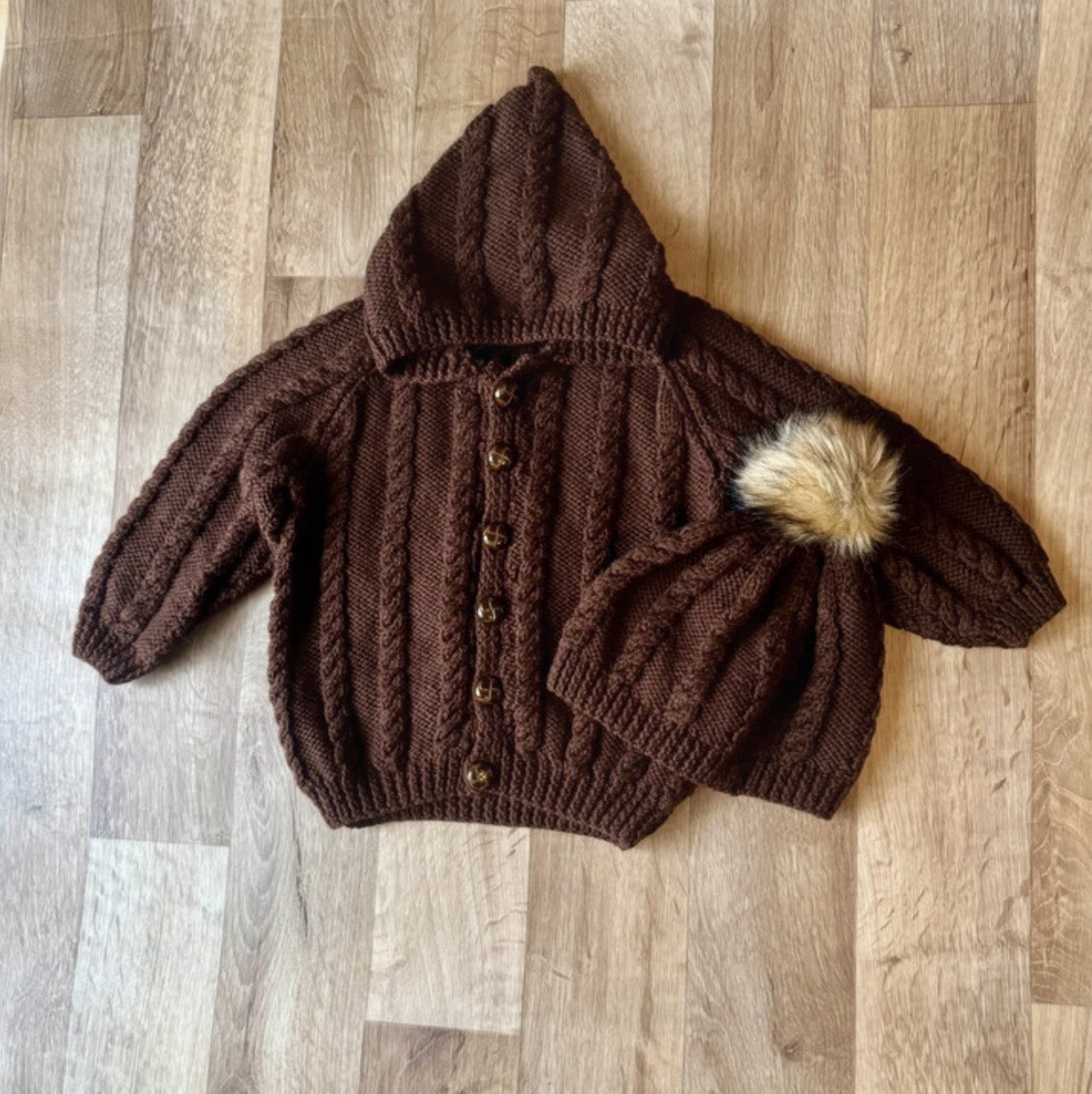 Hand Knitted Toddler Cable Knit Hooded Jumper/Bobble Hat Set Age 2-3 Years Brown