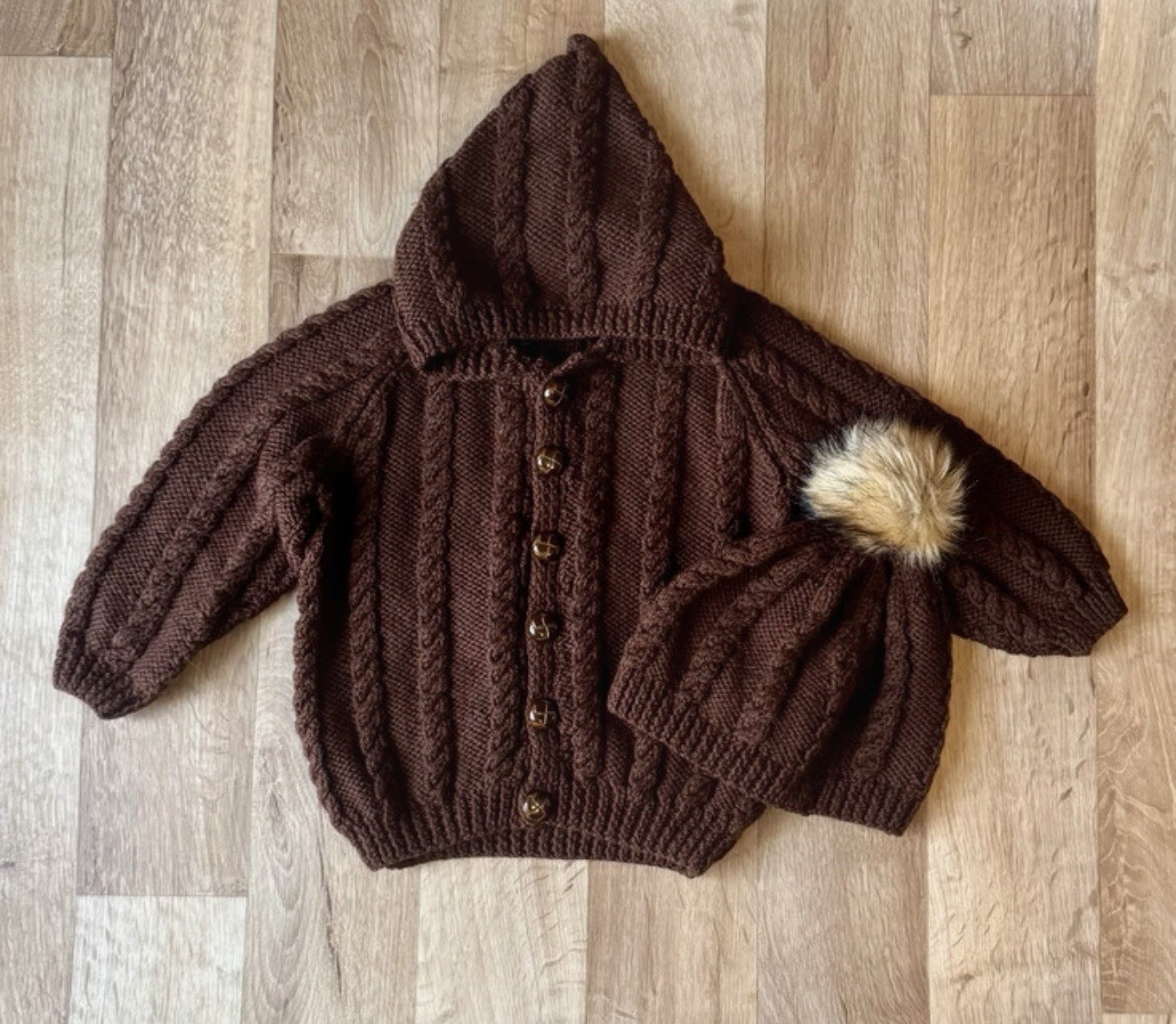 Hand Knitted Toddler Cable Knit Hooded Jumper/Bobble Hat Set Age 2-3 Years Brown