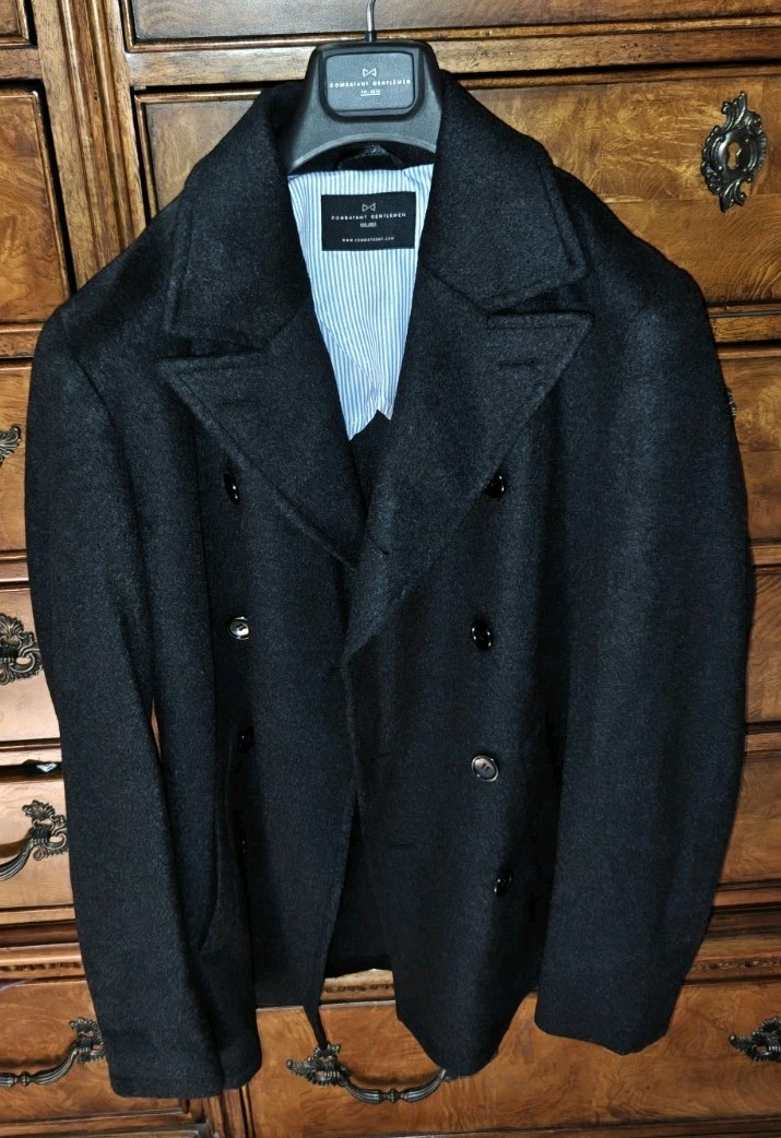 Combatant Gentlemen Men’s Charcoal Peacoat in Small *UNWORN*