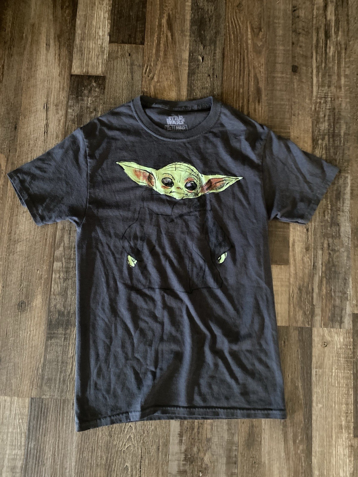 Mad Engine Boys Star Wars Grogu Graphic Print Gray T-Shirt Size S Crew Neck