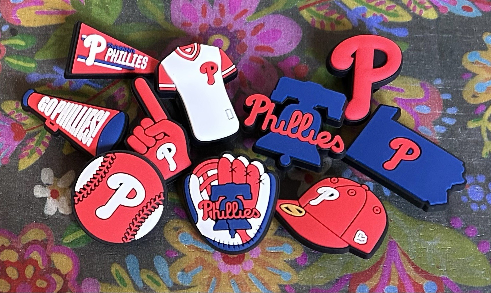 10 Piece PHILADELPHIA Baseball Team Shoe Charms Clog Decorations PVC NEW