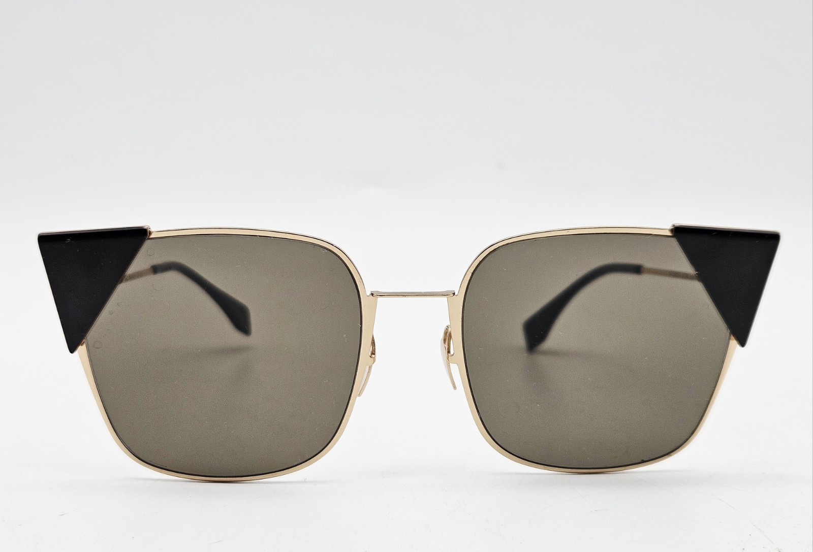 Fendi Women’s Sunglasses FF0191/S Black Gold Cat Eye 55-19 140mm Made In Italy