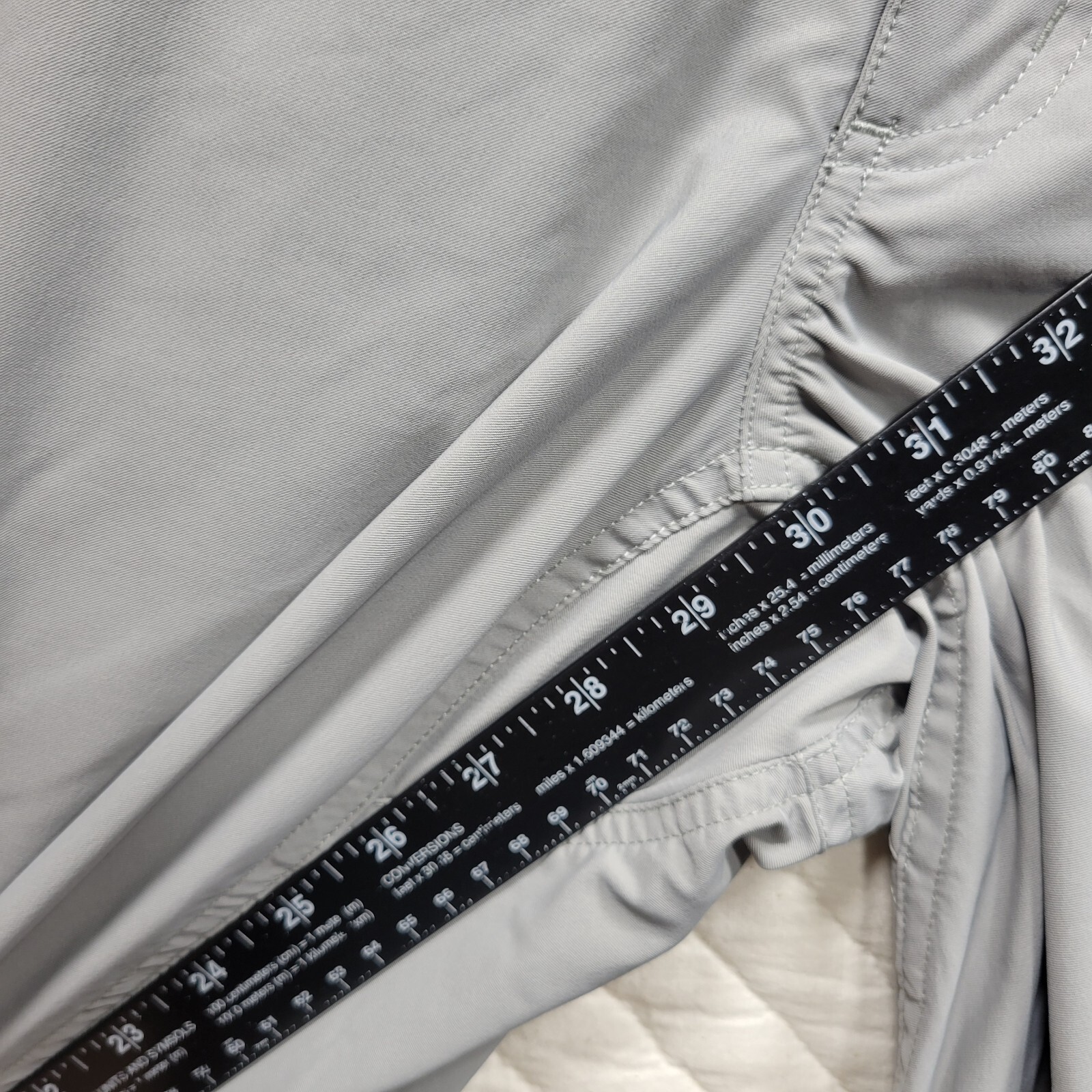 Duluth Trading Men Size 40 x 30 Pants Gray Armachillo Chinos Straight Stretch