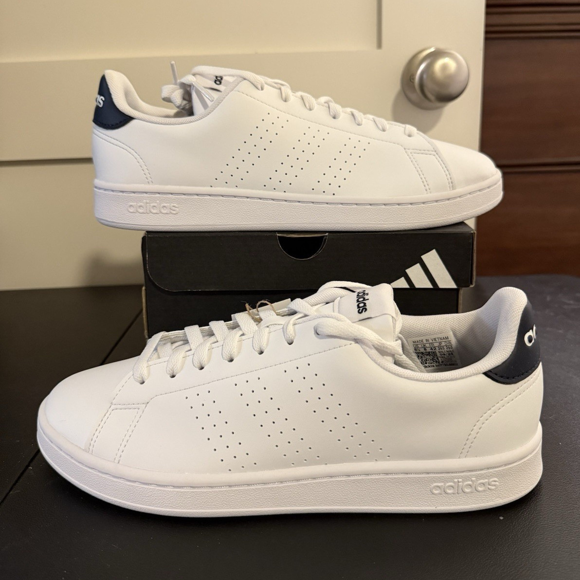 adidas Advantage Men’s White/Blue Cotton Lace-Up Casual Sneakers US 8.5