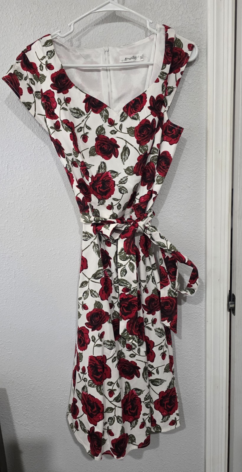 Kingfancy Women’s XL White/Red Floral Rose V-Neck Fit & Flare Knee Zip Bow