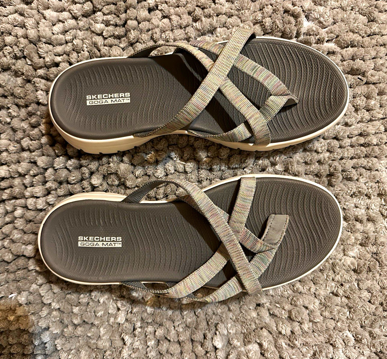 Skechers Women’s Flex Comfort Strappy Slip-On Sandals Gray/White Sz 8