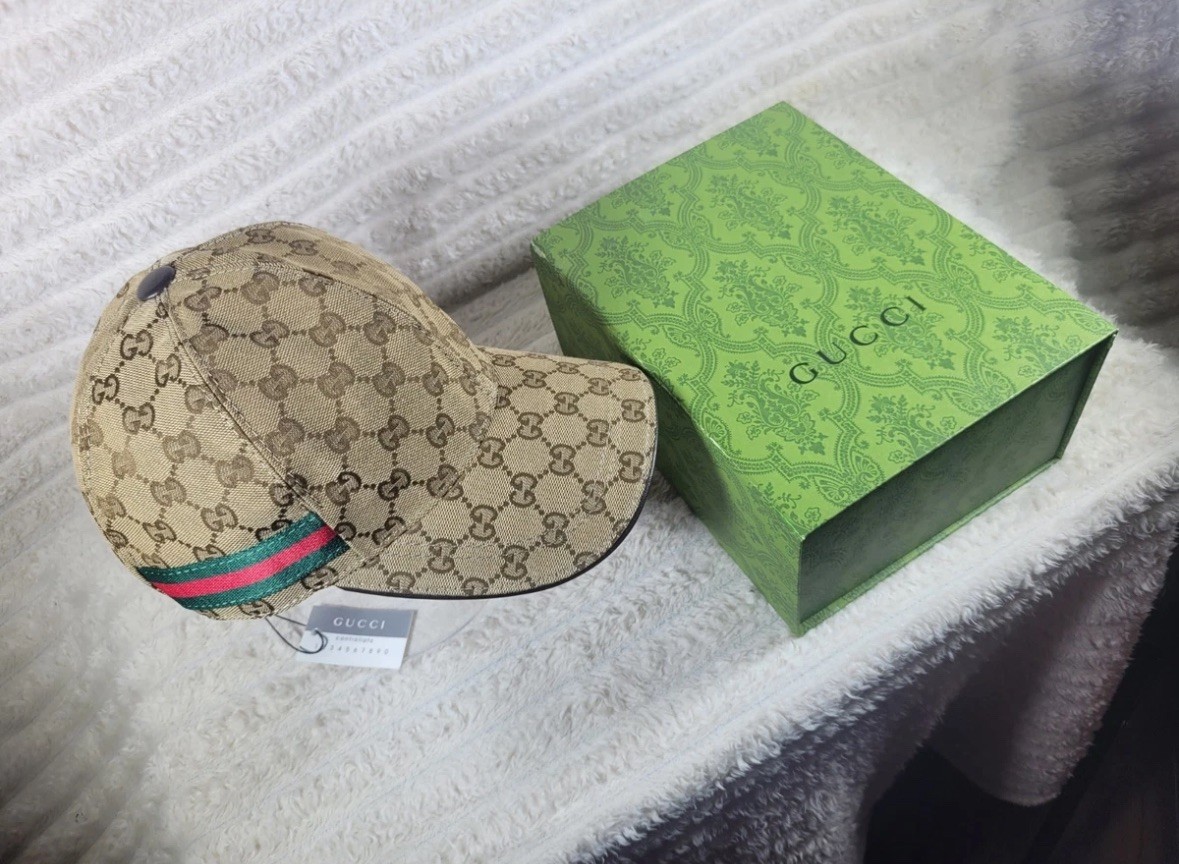 Authentic Gucci Original GG Canvas Baseball Hat – Beige with tags & box! Adjust