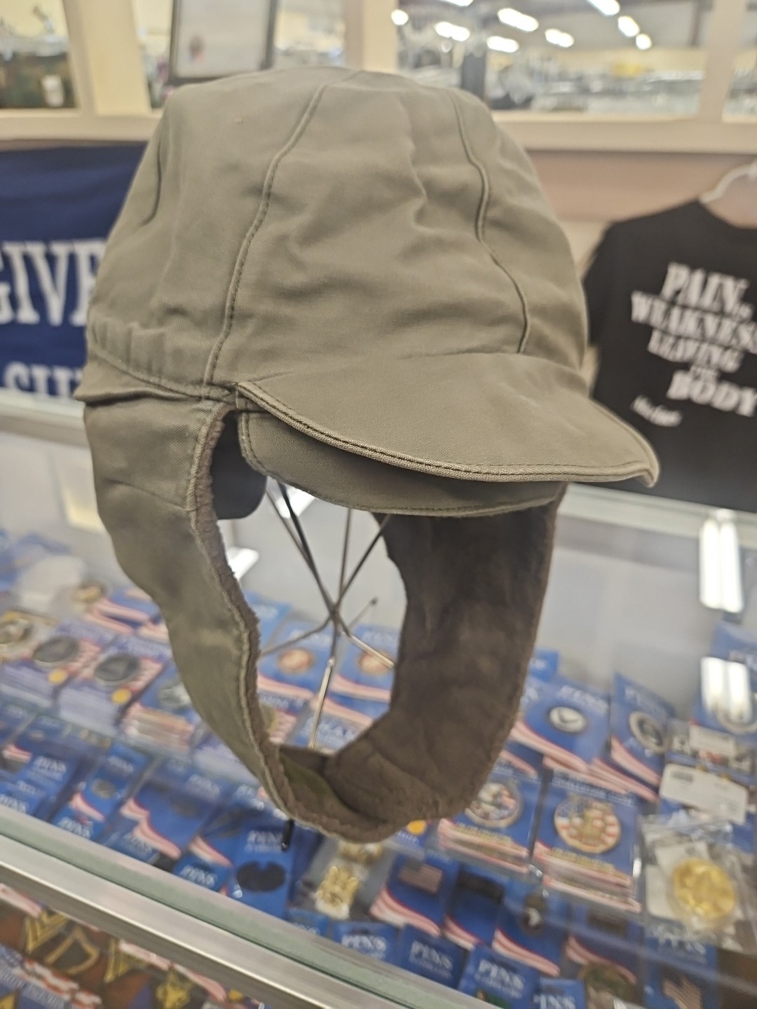 VINTAGE 1987 GERMAN MILITARY TRAPPER HAT W/ FLEECE (WINTER WARM) LINER CAP