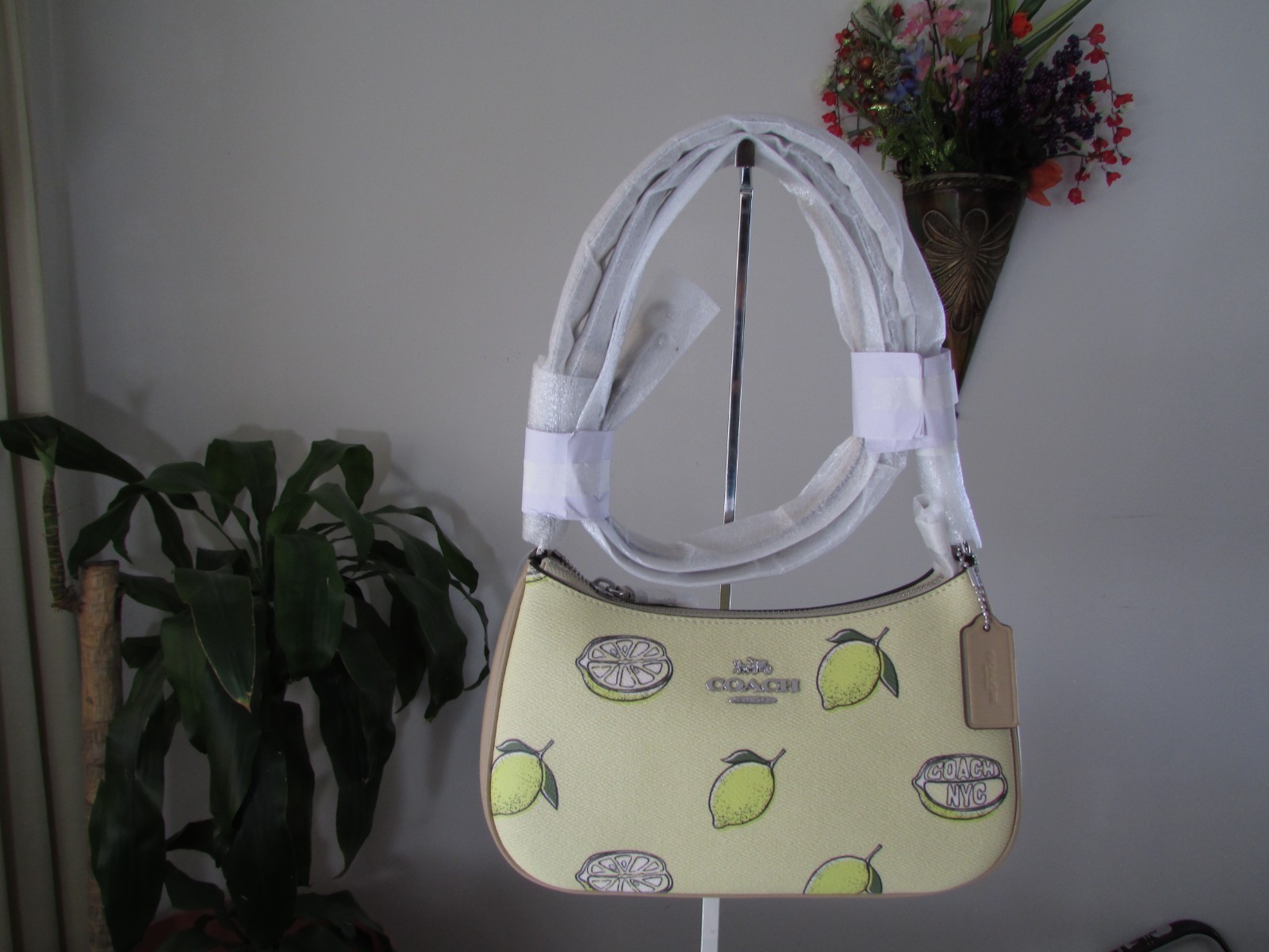 NWT Coach Teri Shoulder Bag With Lemon Print CBA53 Garden Glade Multi