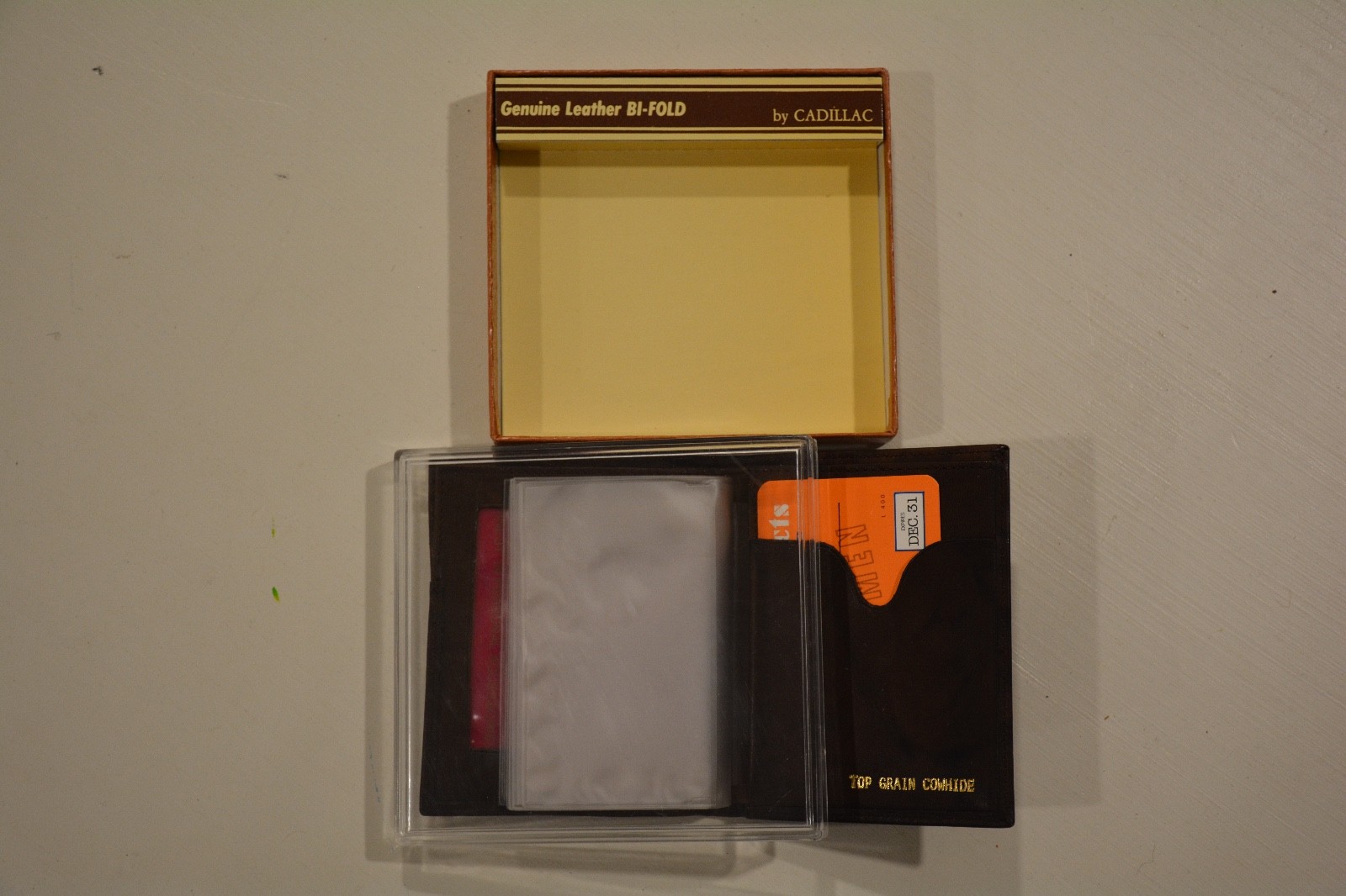 Vintage Cadillac Men’s Bi-Fold Leather Wallet Top Grain Cowhide NOS New In Box