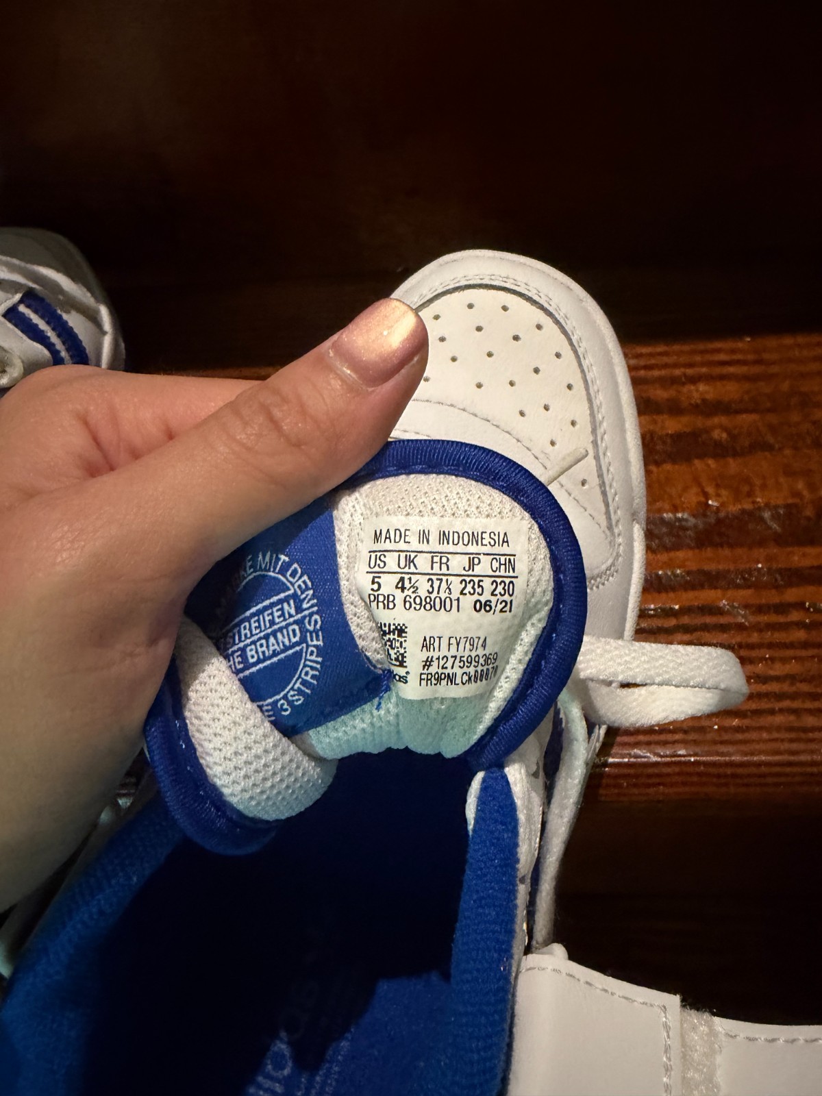Adidas Forum Low White in Royal Blue – Size US Men’s 5 / Women’s 6.5 / EU 37.5 –