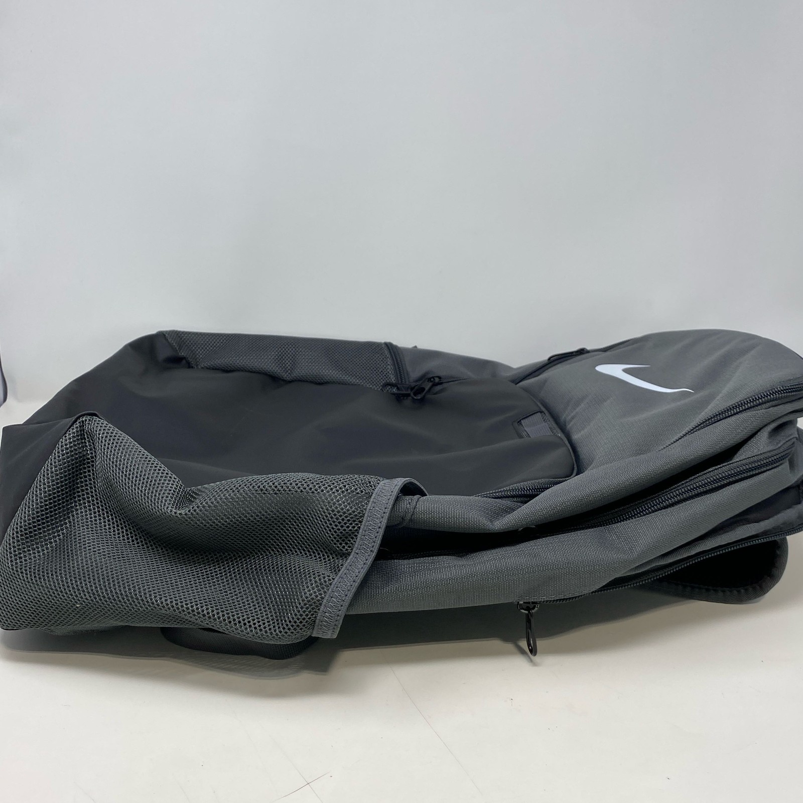 Nike Brasilia 9.5 XL Training Backpack Black/White 30L