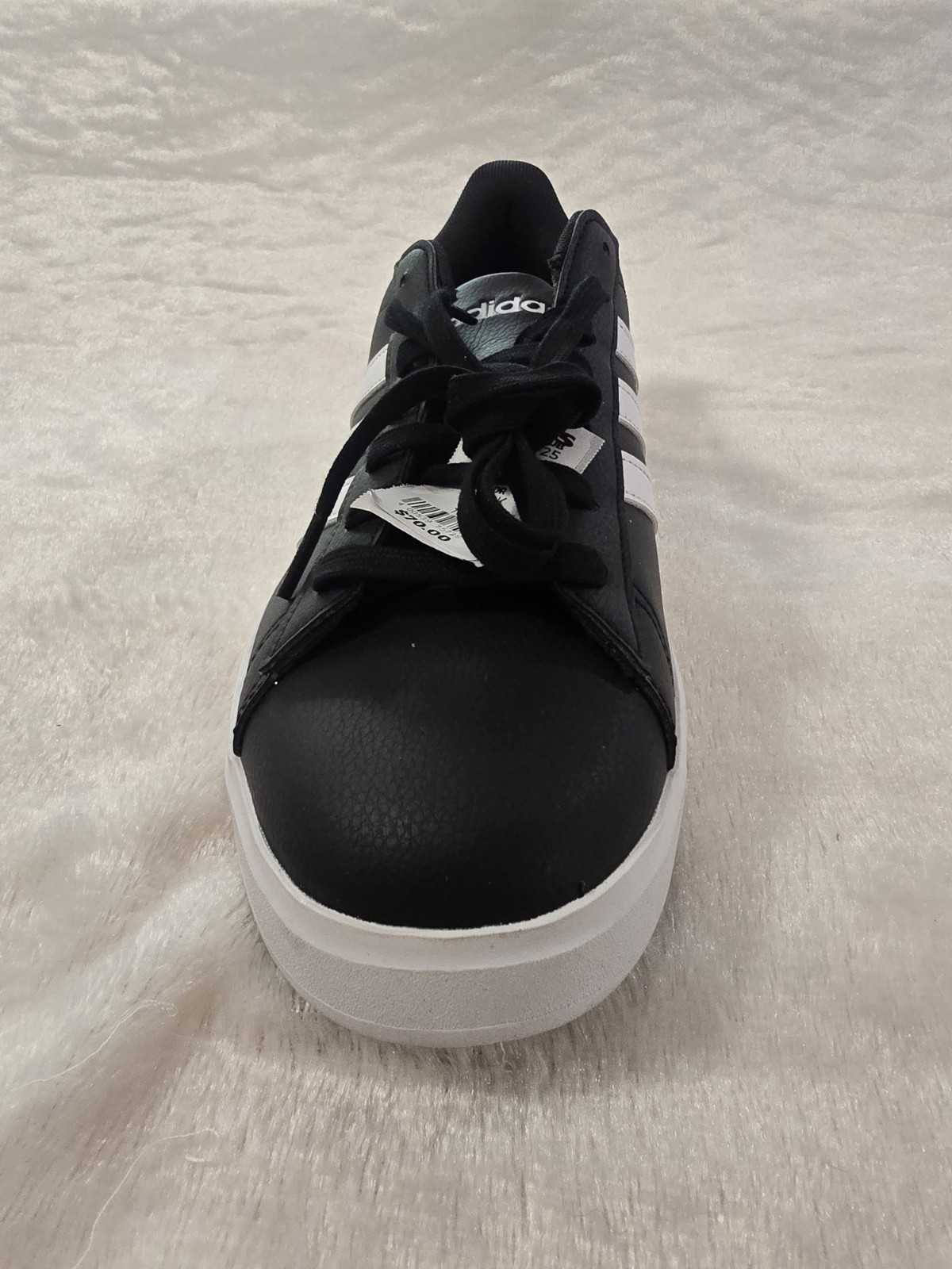 RIGHT SHOE ONLY – Size 10 – Adidas Grand Court 2.0 Black White