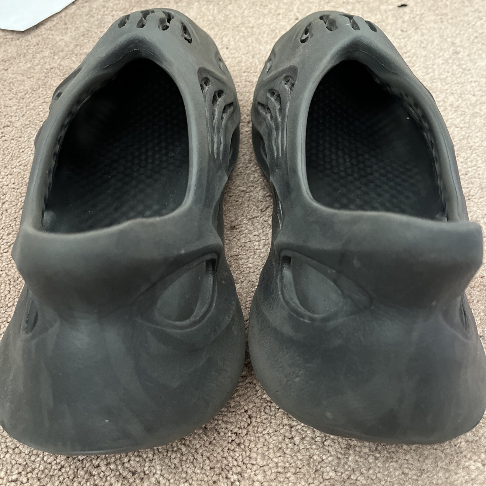 Size 11 – adidas Yeezy Onyx