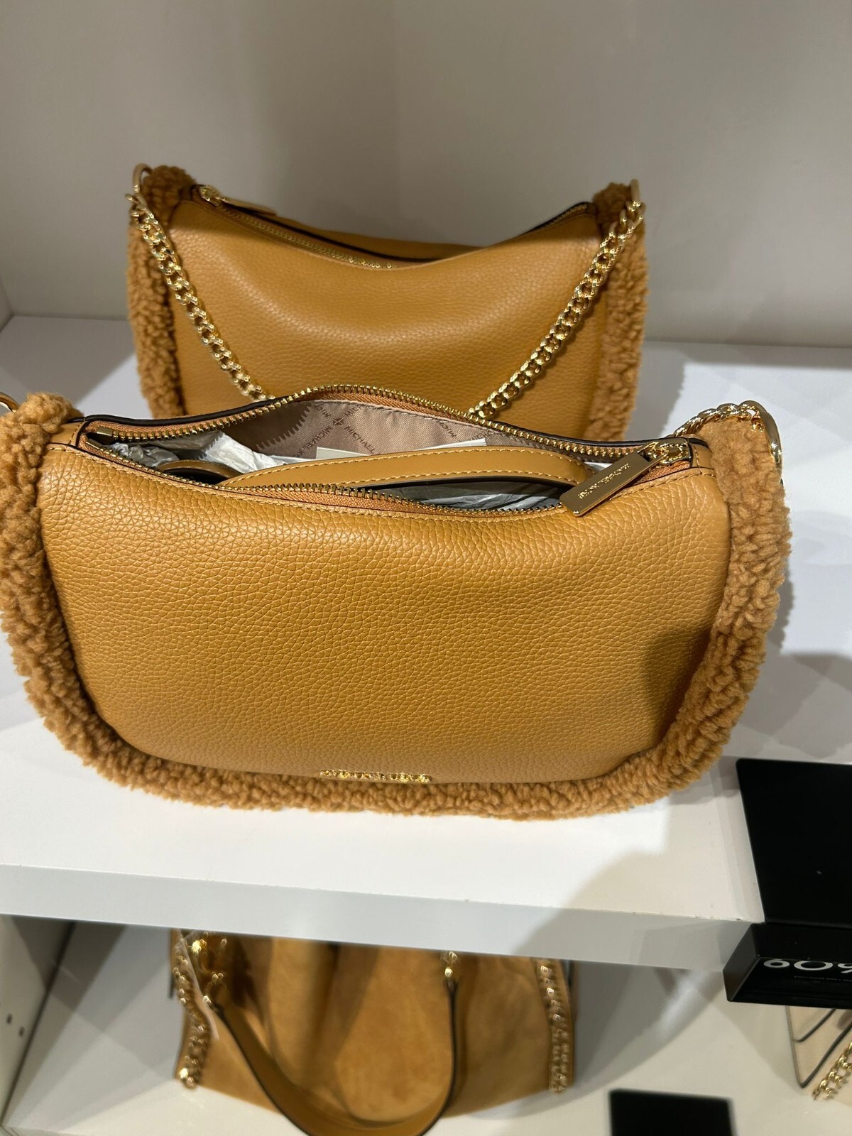 MICHAEL KORS CARMELA MEDIUM LEATHER CHAIN CROSSBODY SHEARLING VARIATION