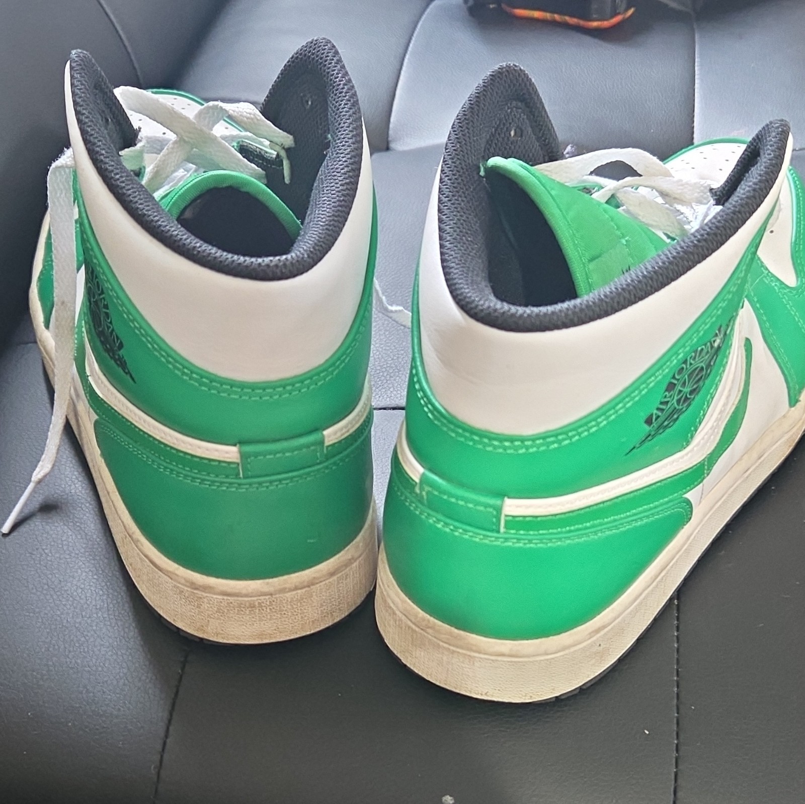 Nike Air Jordan 1 Mid Men’s Size 10.5 Lucky Green/White DQ8426-301