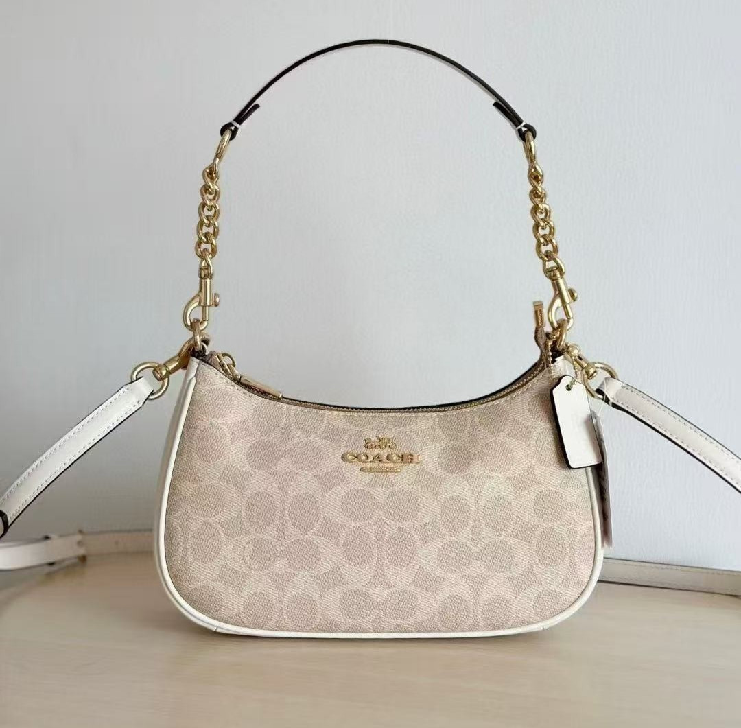 Coach NWT Teri Shoulder Bag In Signature Canvas CV933 Gold/Sand/Chalk Fast Shipp
