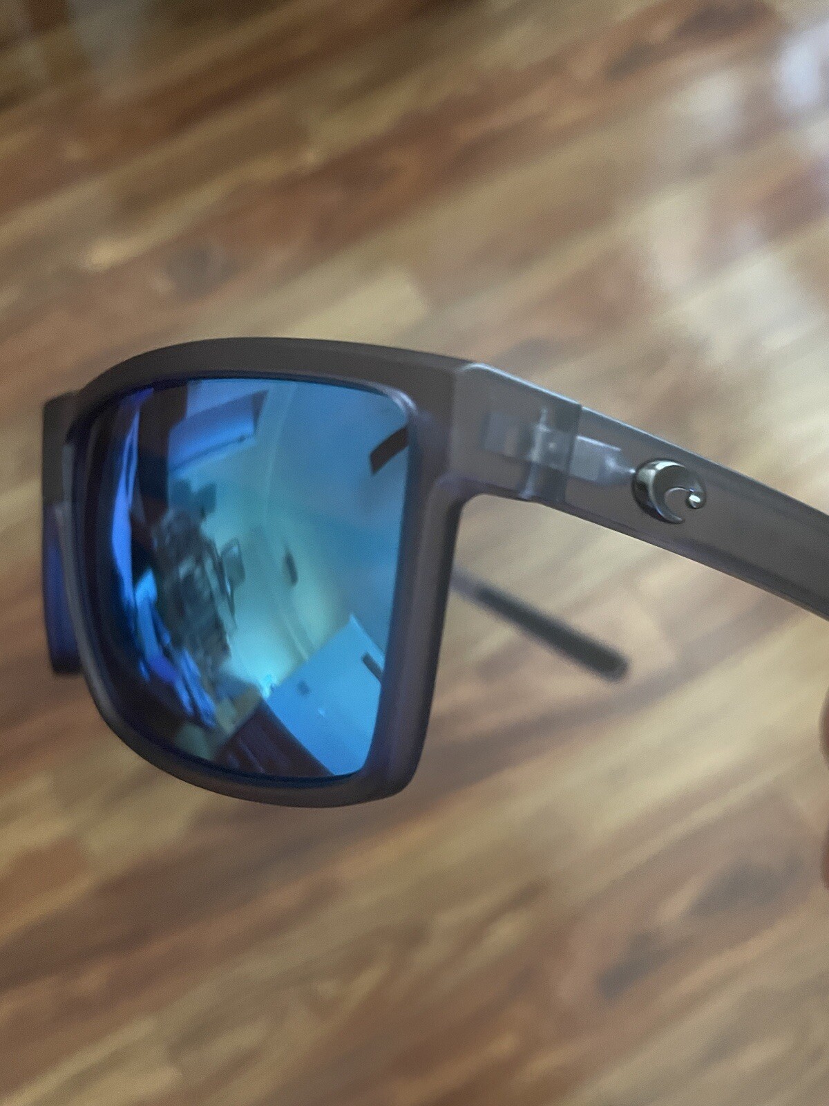 COSTA polarized – Smoke-Clear Frame W/ Blue Polarized lens