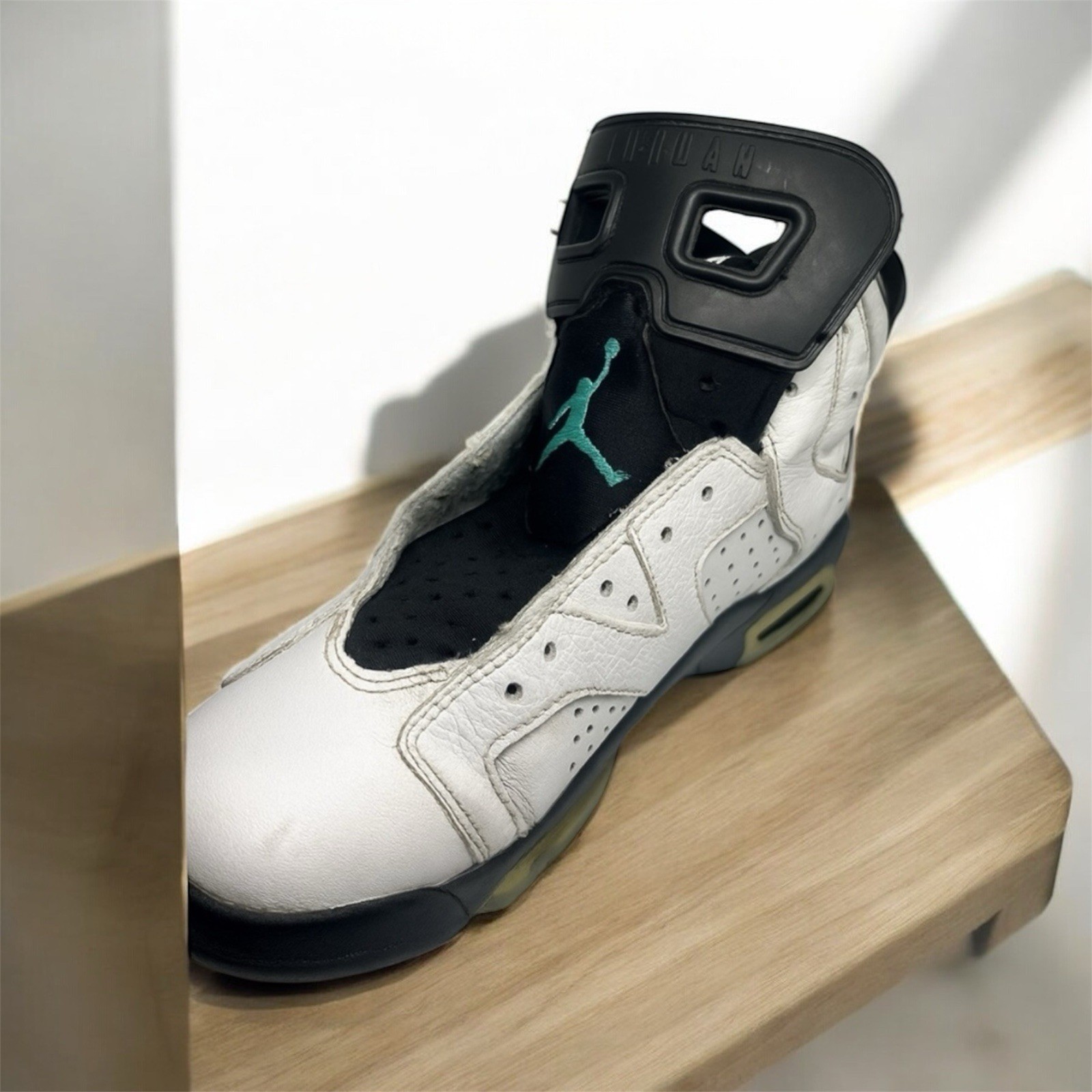 Air Jordan Hyper Jade Retro White Black Green Emerald Mens Sz 7