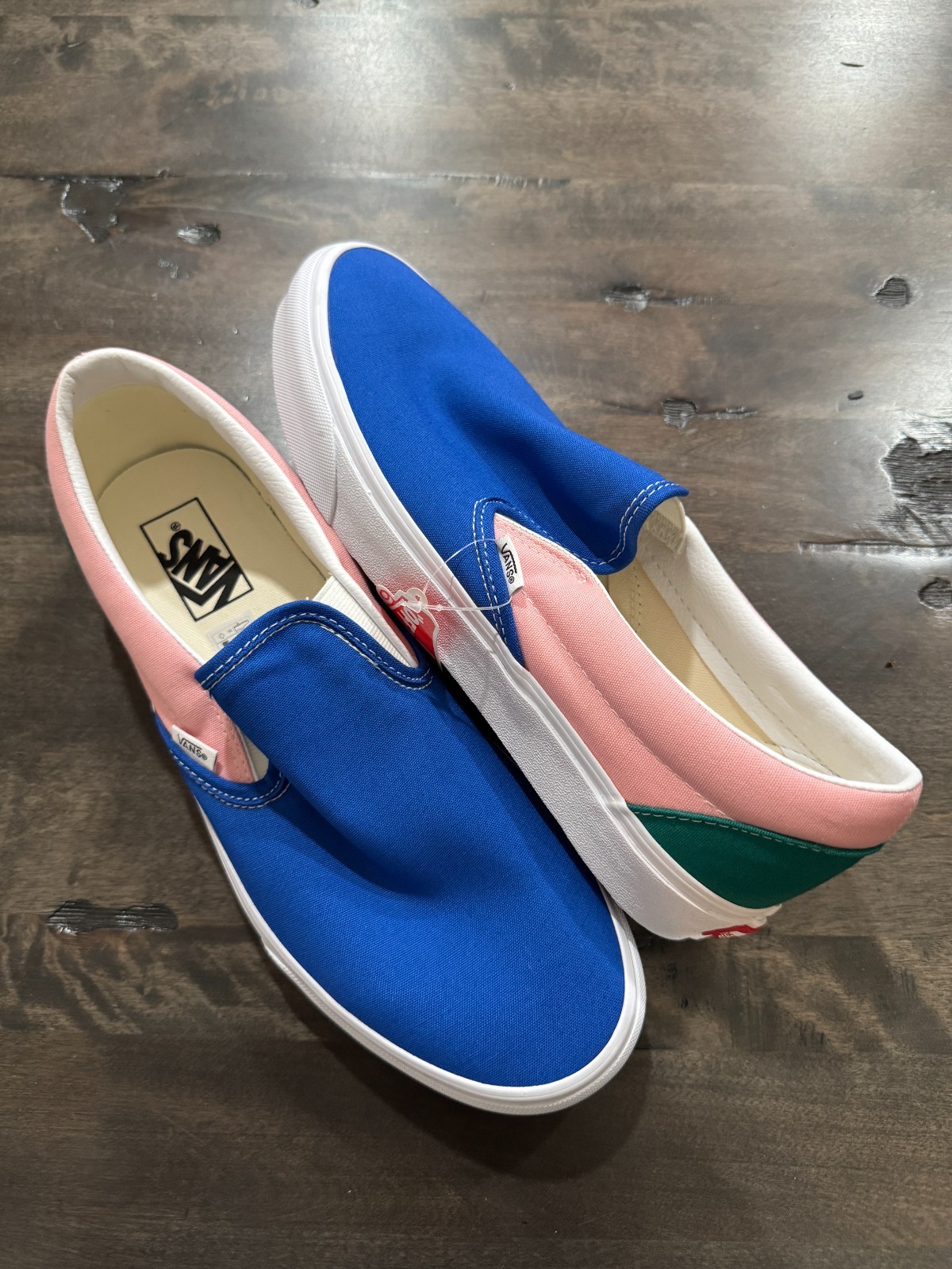 VANS Classic Slip-On ‘Retro Court’ Mutli (SKU VN0A33TB9EJ) Men size 7.5-13