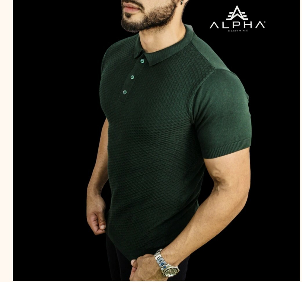 Mens T shirt polo style textured tag size M to L (refer description) dark green