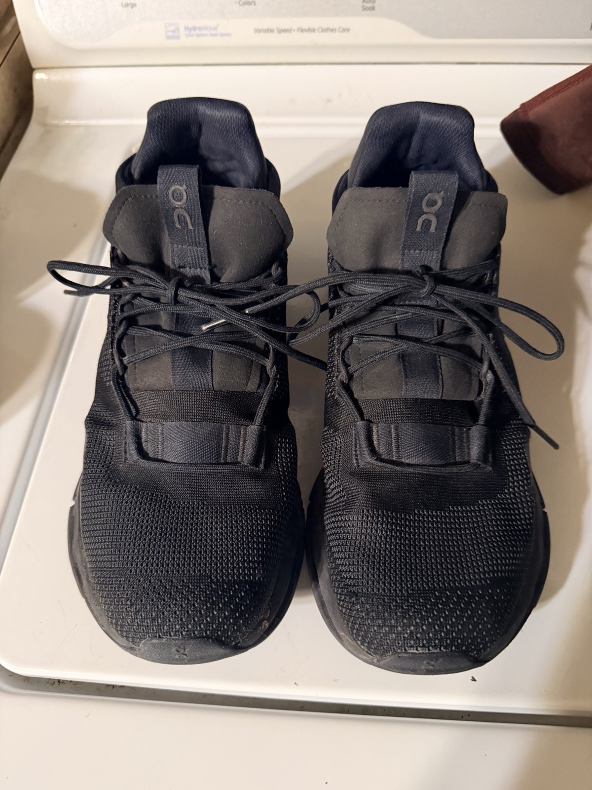 On Cloud Nova Black Running Shoes Women’s Size 9 US 39 EU