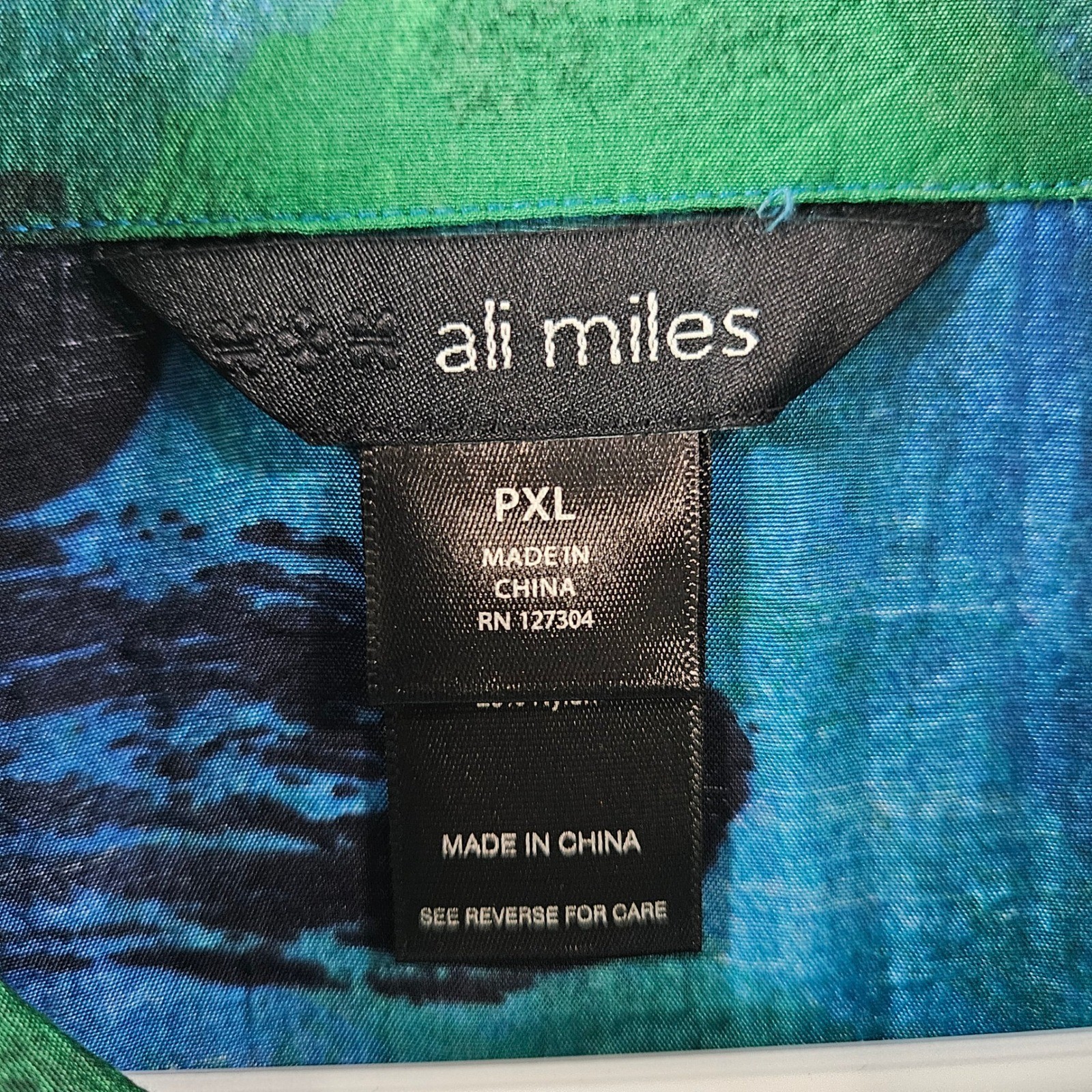 Ali Miles Womens PXL Abstract Art Blouse Green Blue Toggle Button Top 3/4 Sleeve