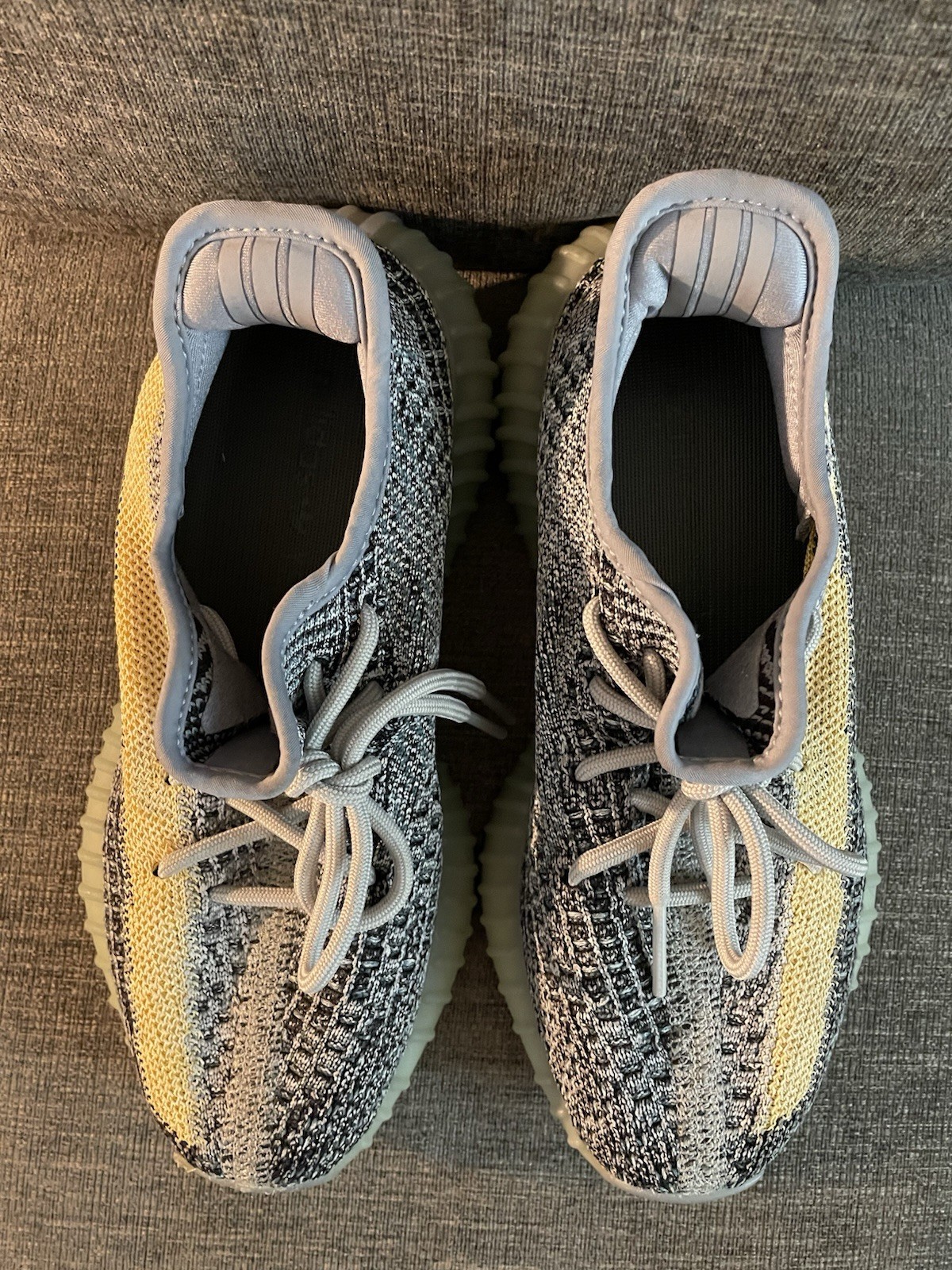 Size 5.5 – adidas Yeezy Boost 350 V2 ‘Ash Blue’ GY7657