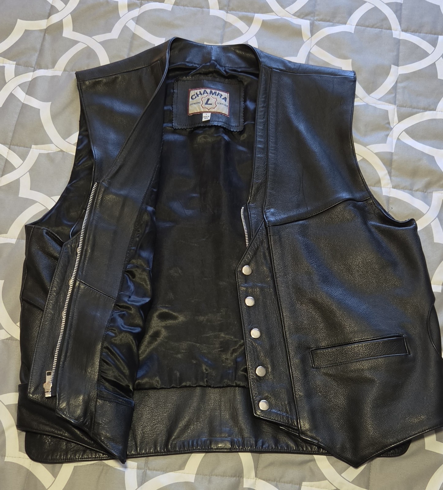 Chamra brand, large black mens leather motorcycle vest