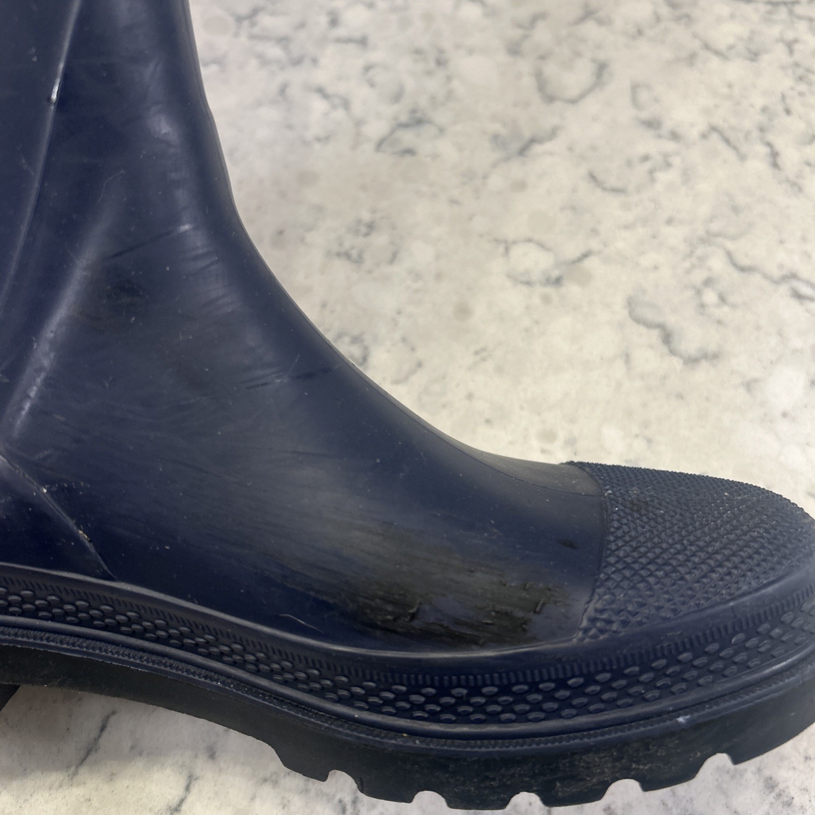 Burberry Classic Plaid Interior Matte Navy Rubber Rain Boots Size 40 US 6.5